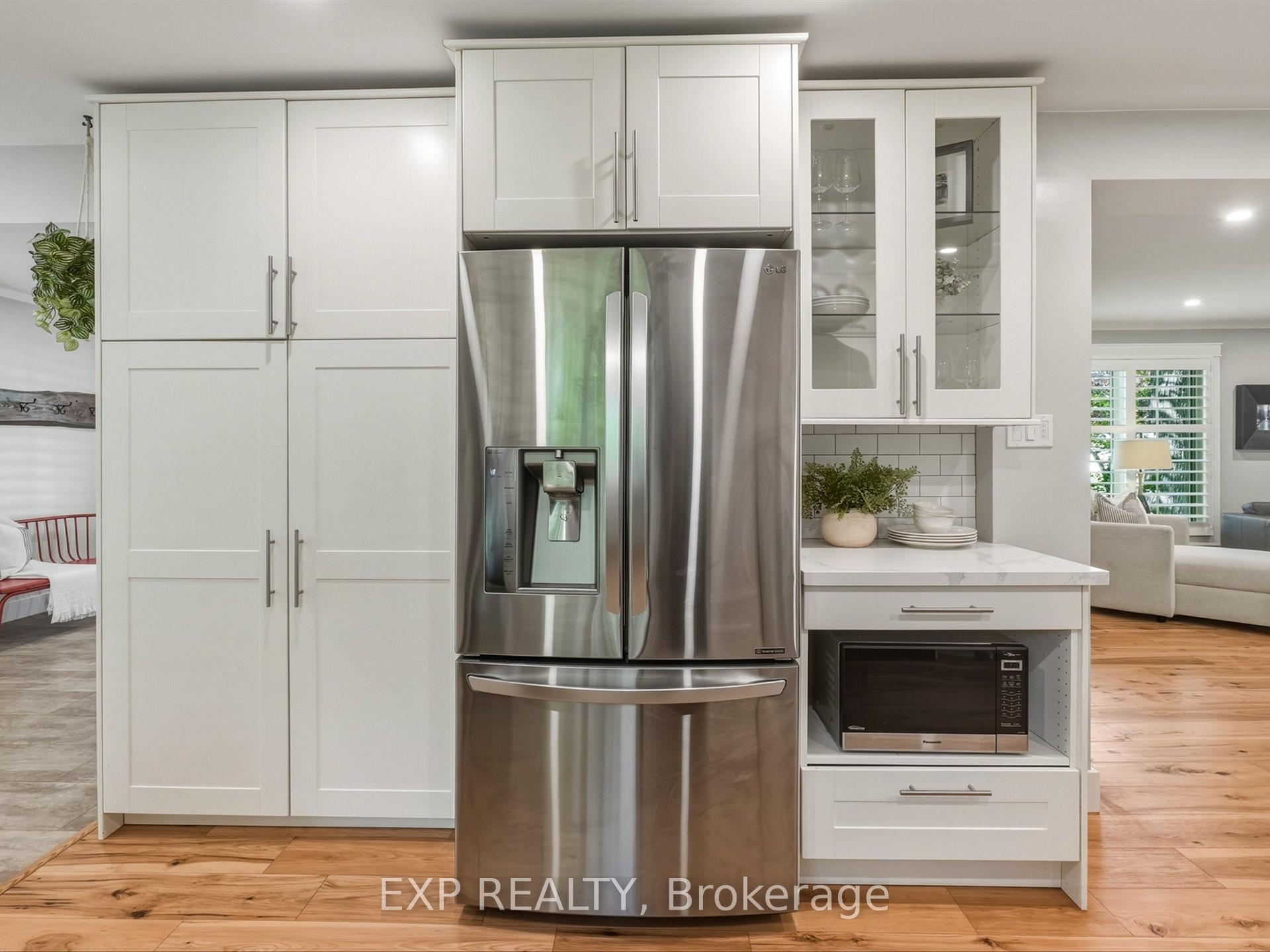 Photo 18 of 11 Spence Avenue, Springwater, Midhurst — HOMEH
