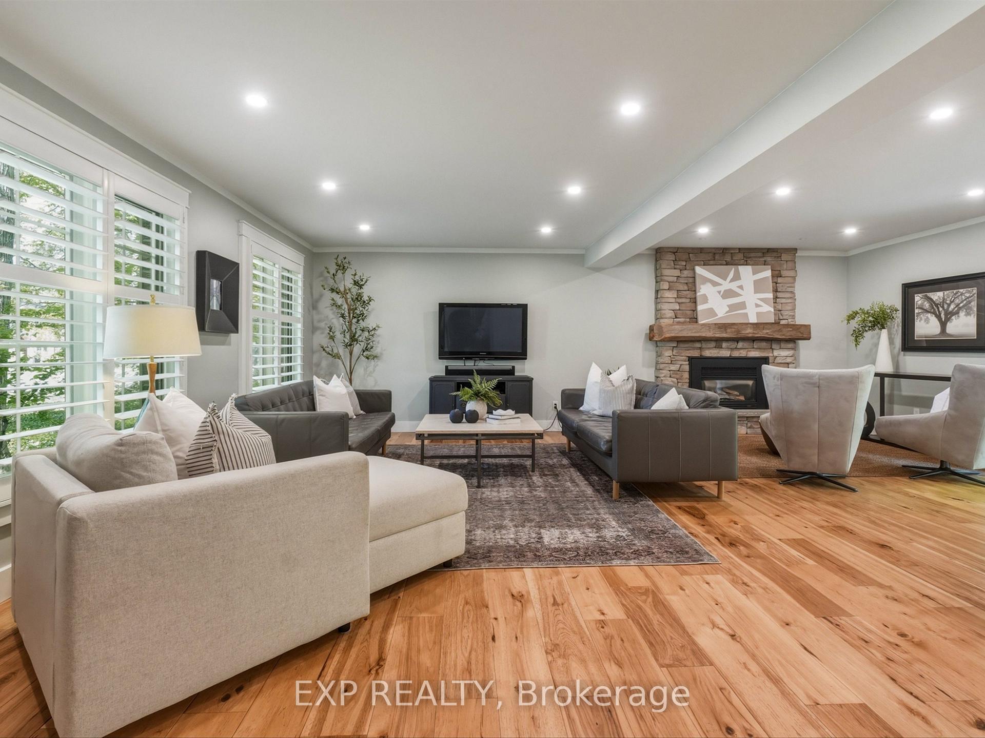 Photo 20 of 11 Spence Avenue, Springwater, Midhurst — HOMEH