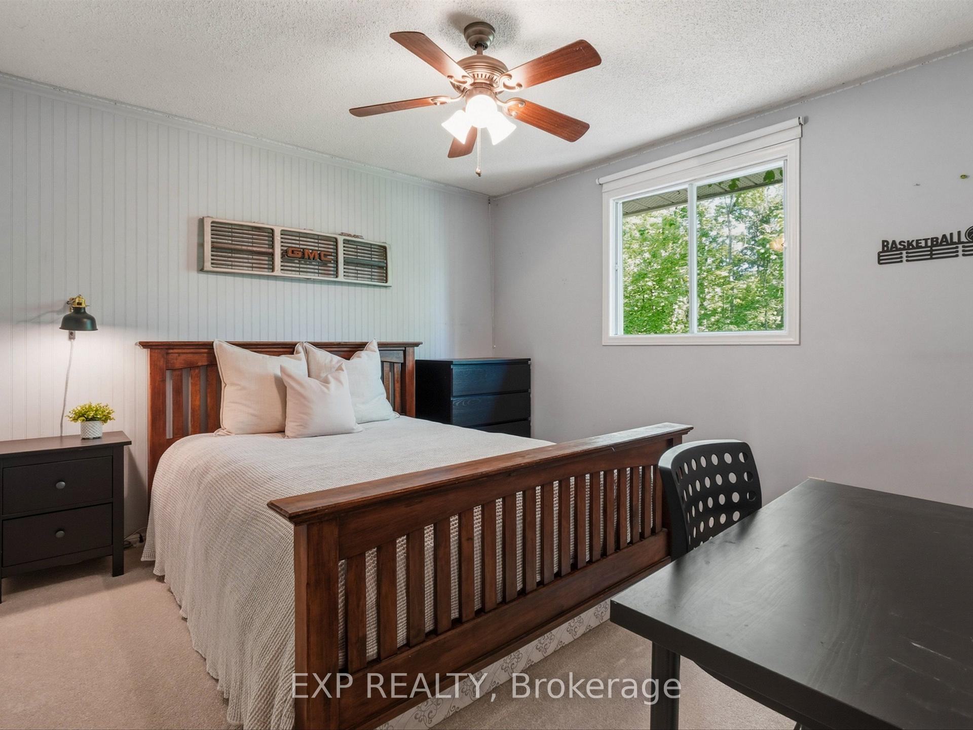 Photo 25 of 11 Spence Avenue, Springwater, Midhurst — HOMEH