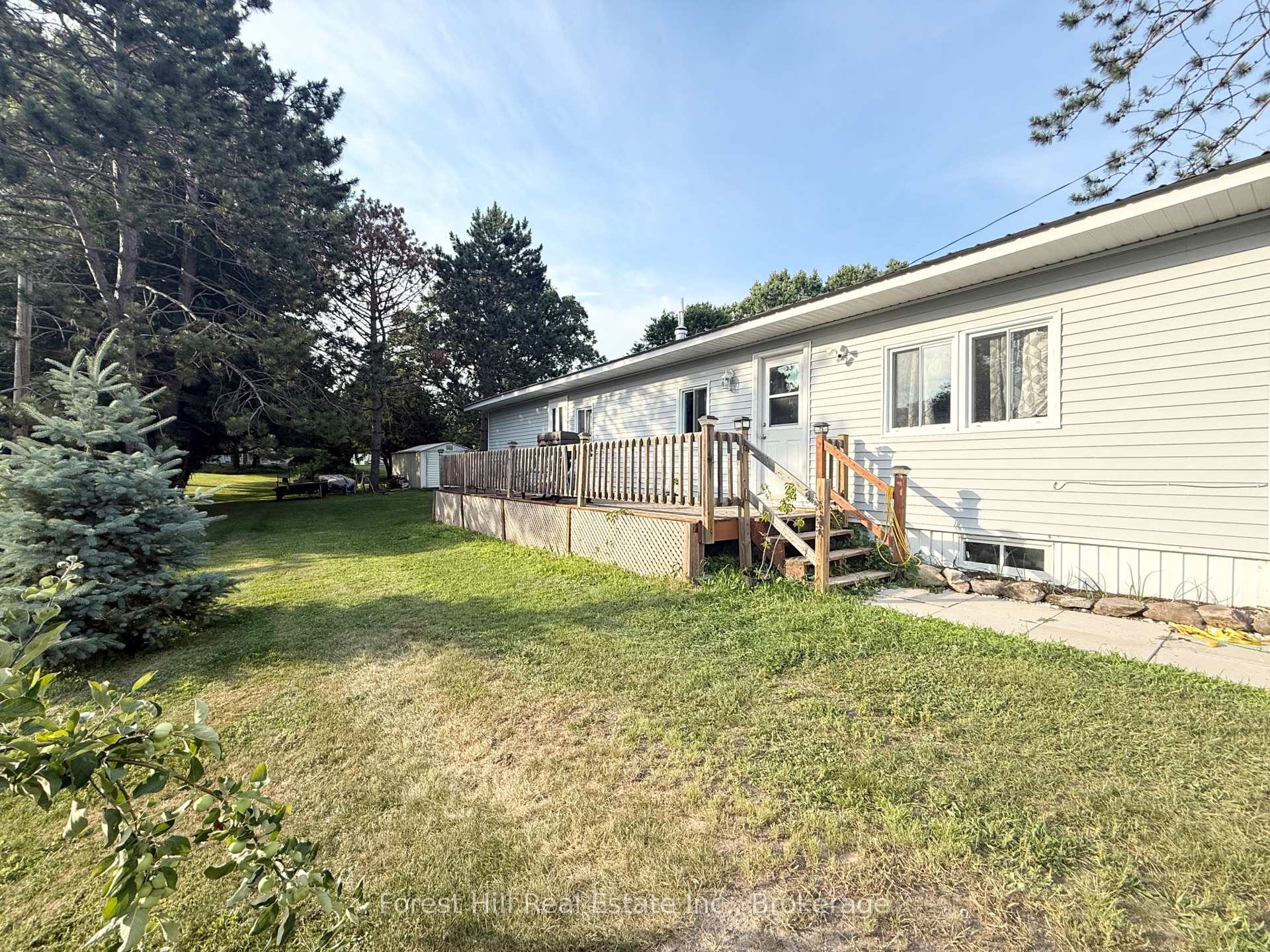 Photo 1 of 43 Davis Drive, Parry Sound Remote Area, Port Loring — HOMEH