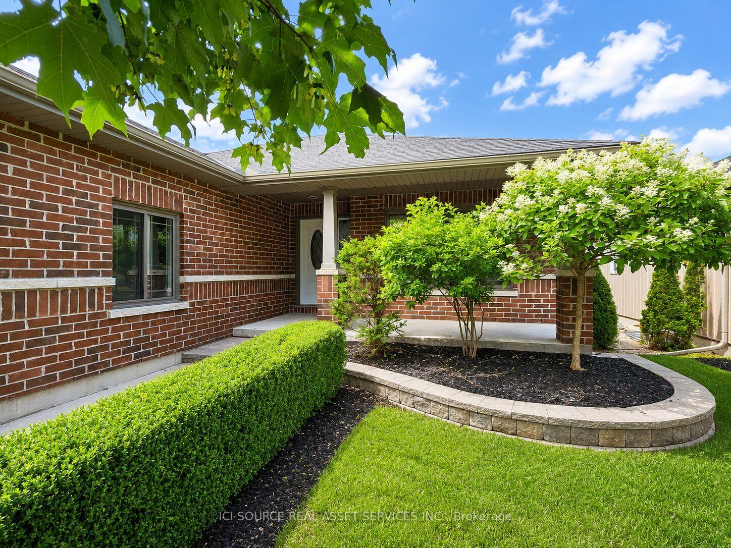 Photo 2 of Unit Apt 1, 6 Aspen Drive, Quinte West, Murray Ward — HOMEH
