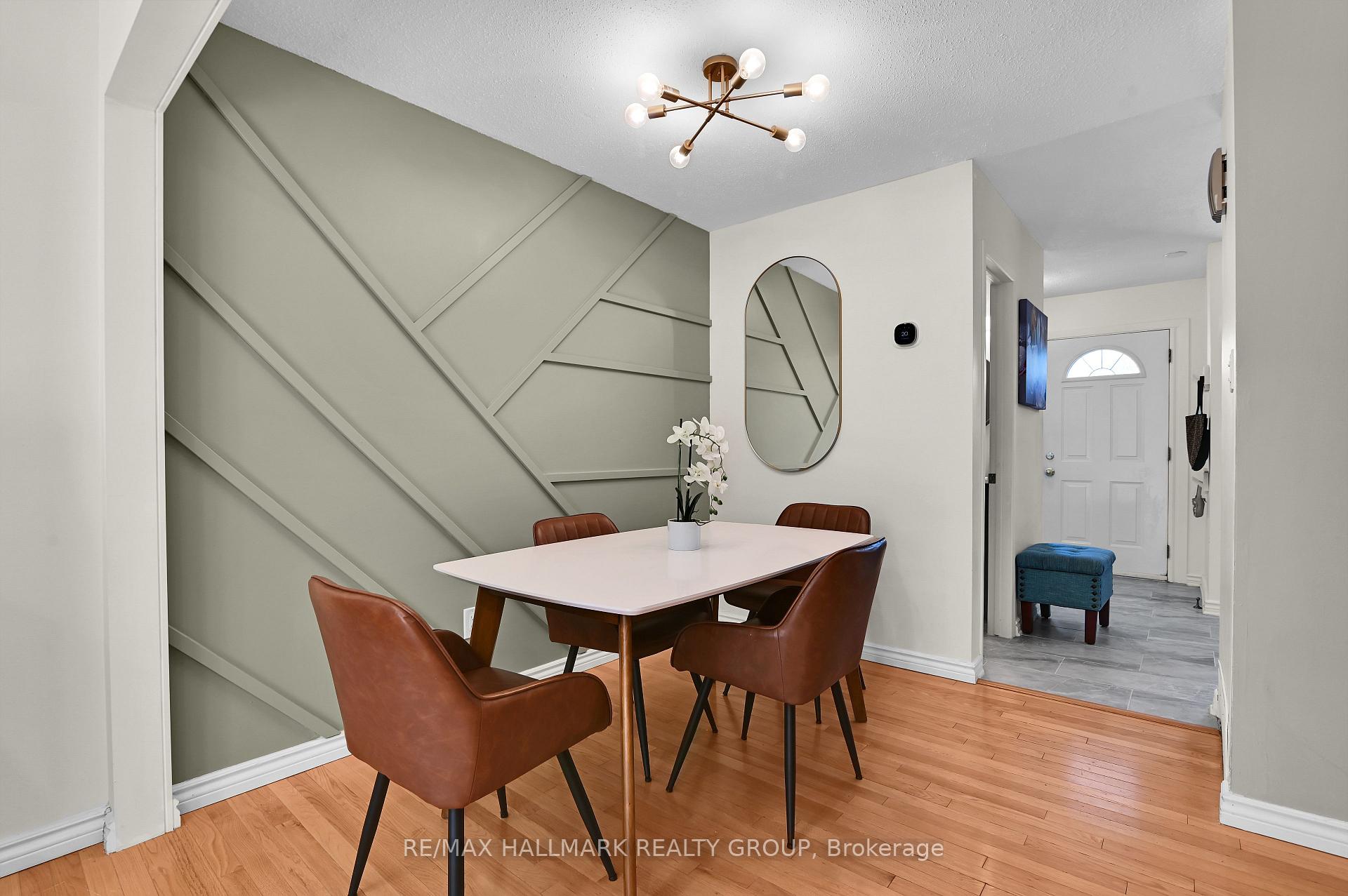 Photo 9 of Unit 3, 1505 Ballard Court, Ottawa, Pineview — HOMEH