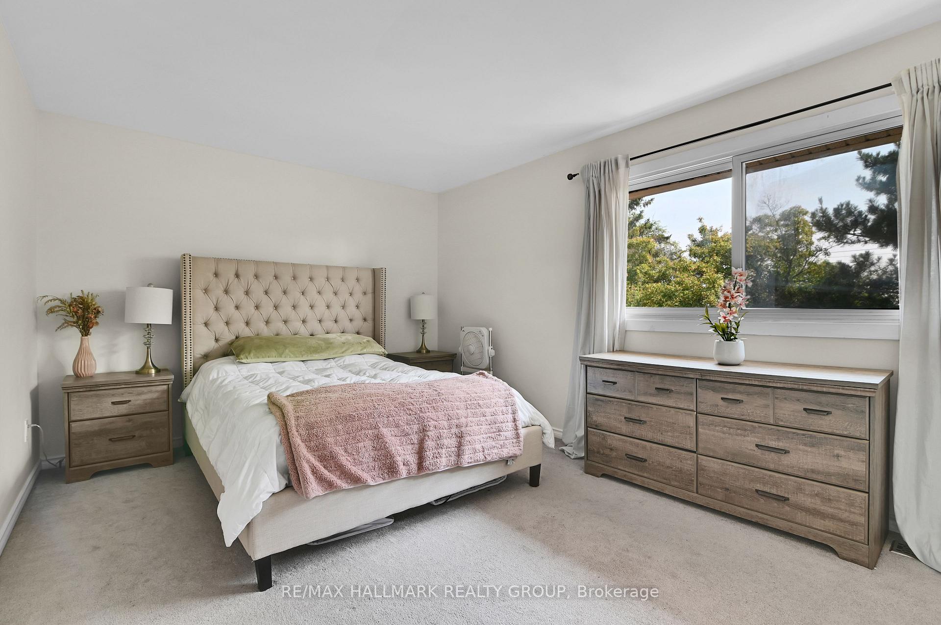 Photo 12 of Unit 3, 1505 Ballard Court, Ottawa, Pineview — HOMEH