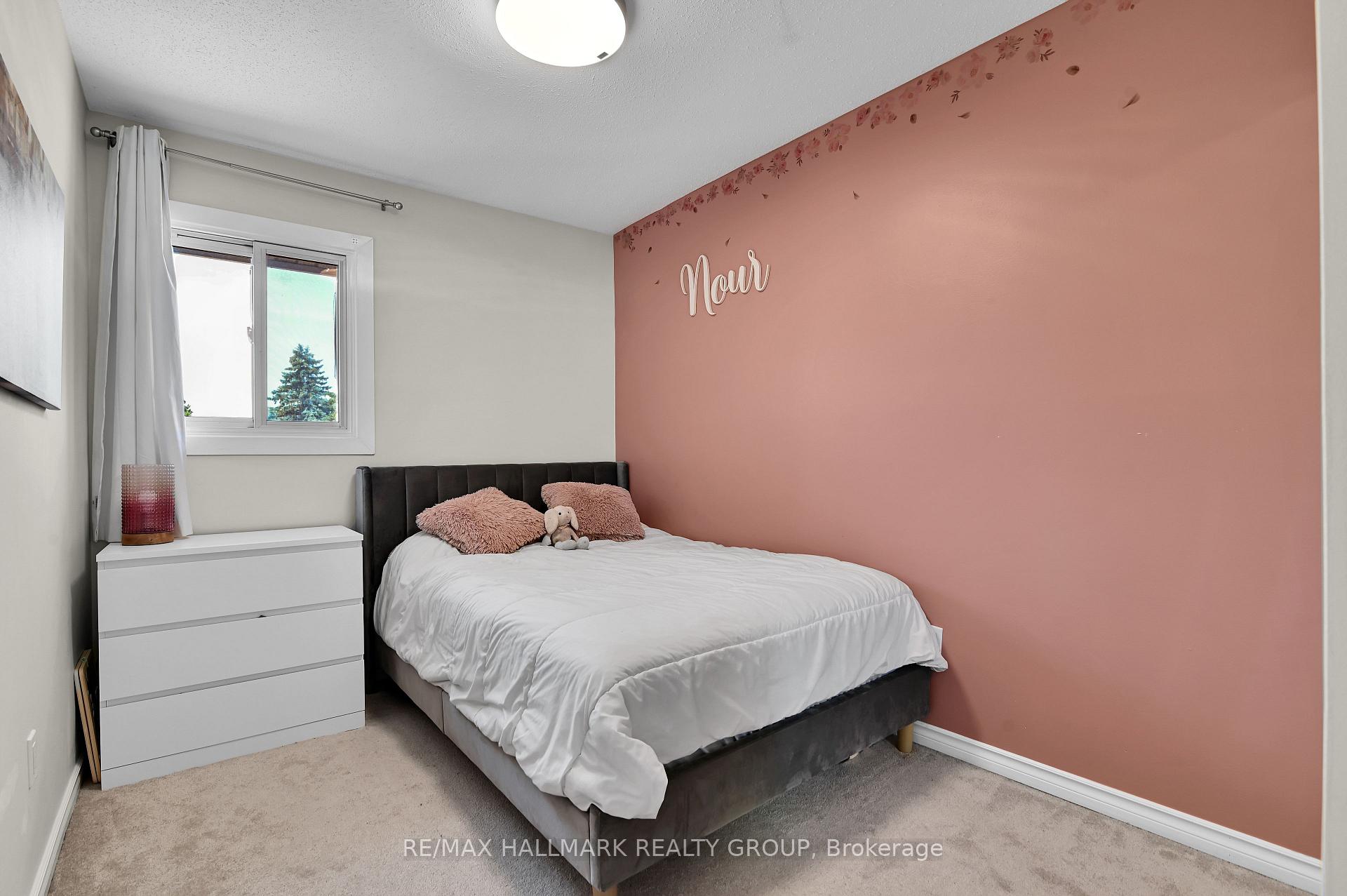 Photo 14 of Unit 3, 1505 Ballard Court, Ottawa, Pineview — HOMEH