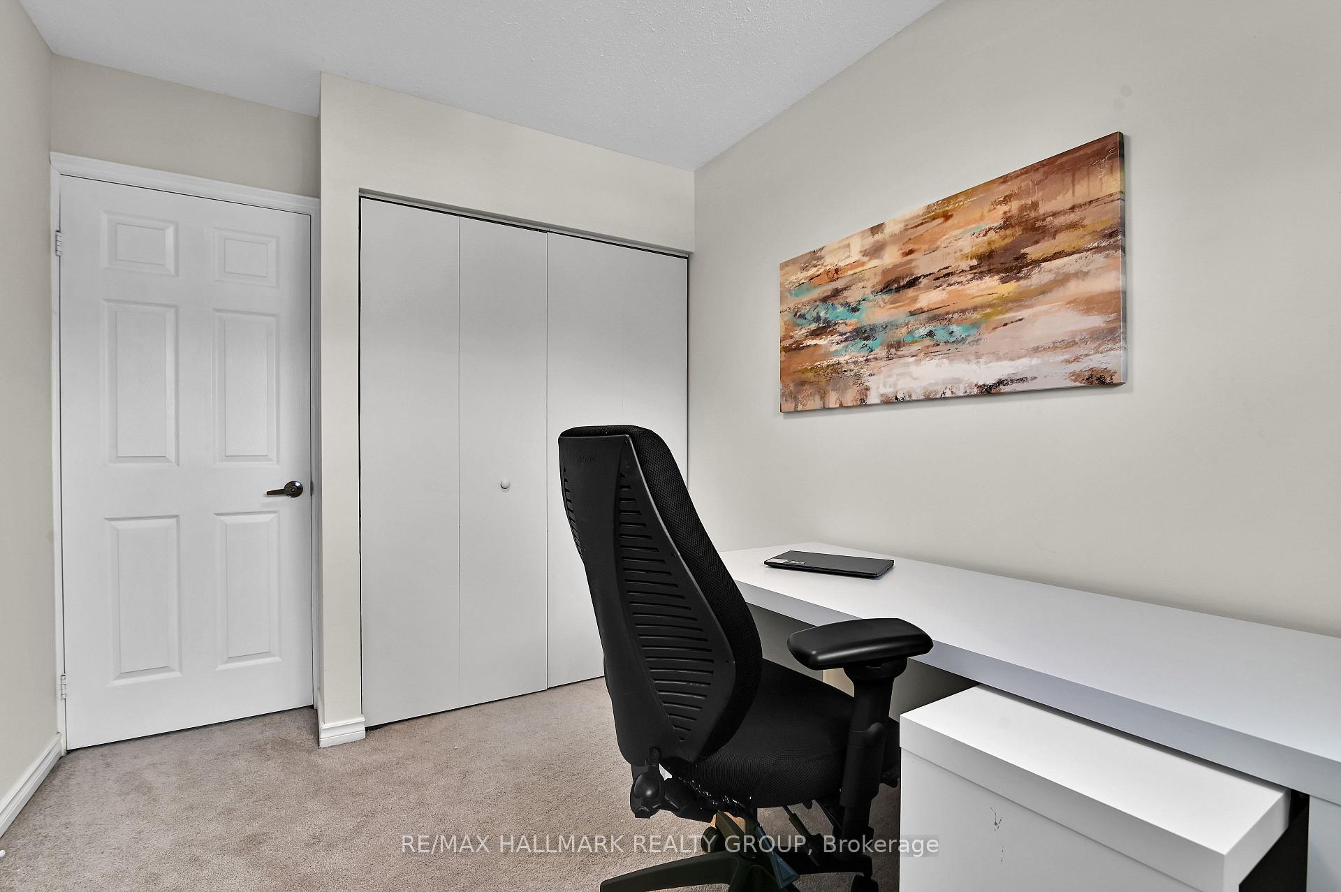 Photo 17 of Unit 3, 1505 Ballard Court, Ottawa, Pineview — HOMEH