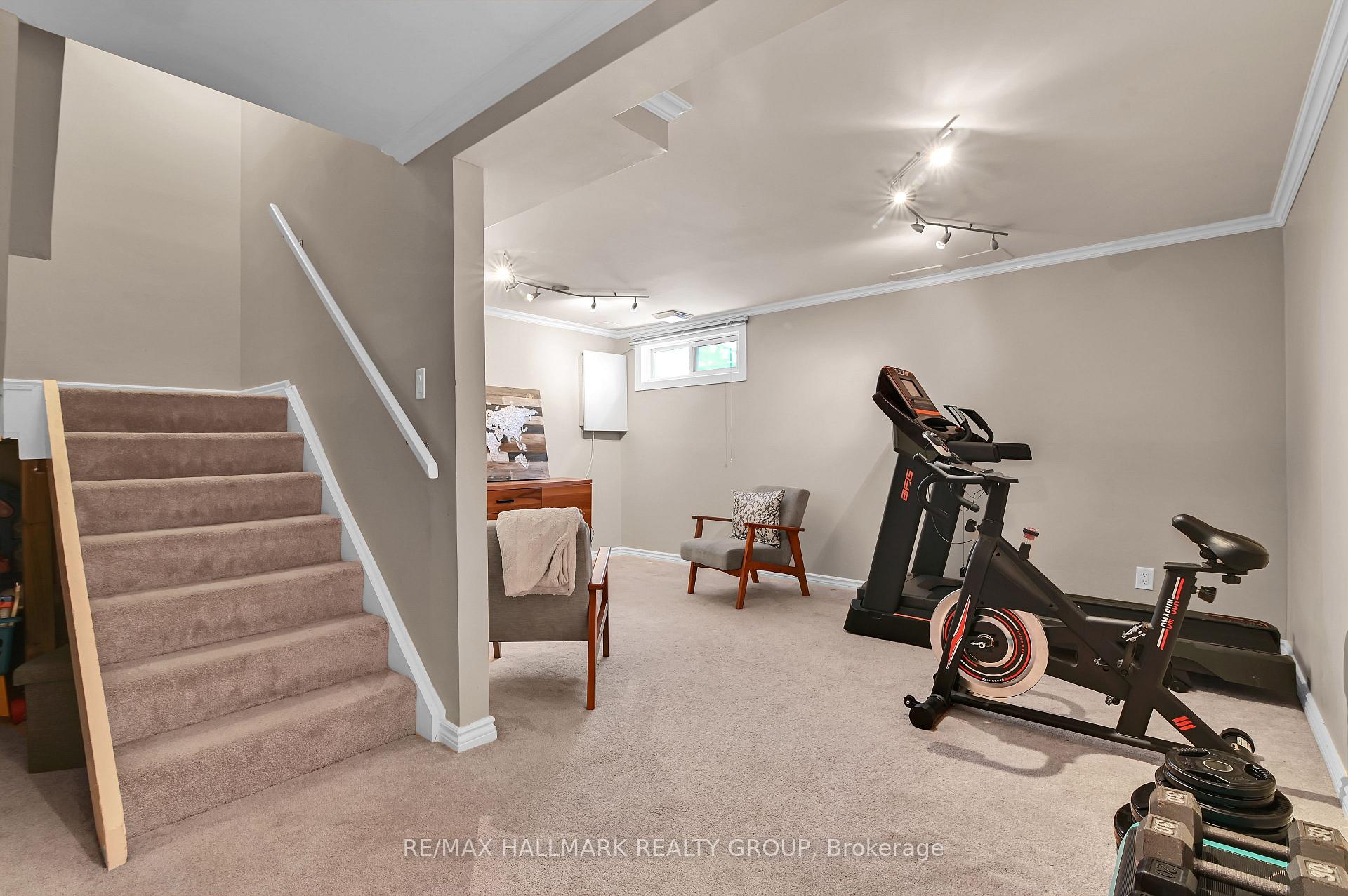 Photo 20 of Unit 3, 1505 Ballard Court, Ottawa, Pineview — HOMEH