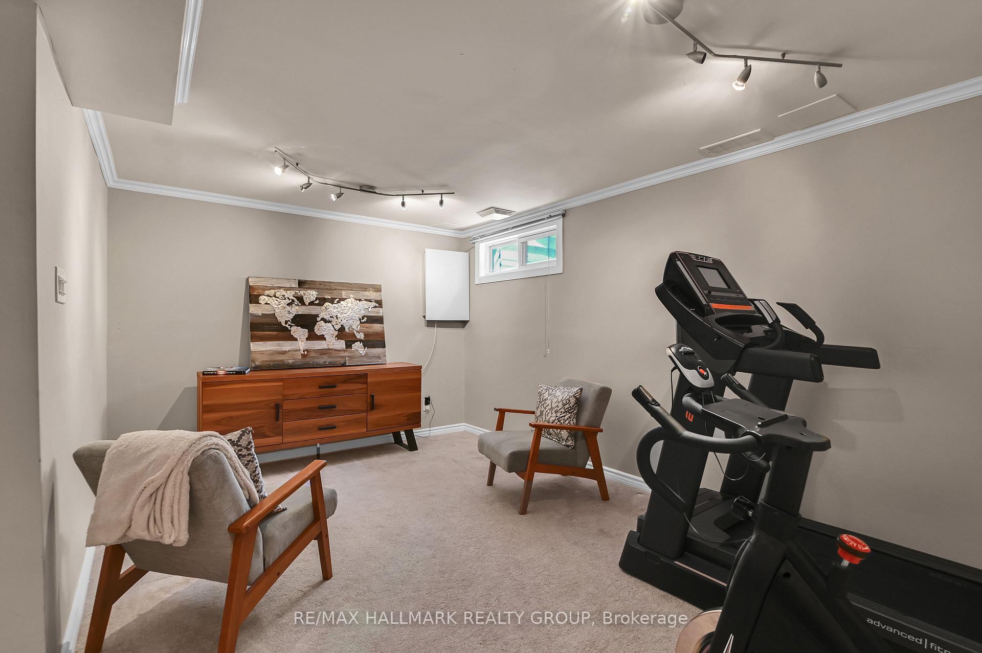 Photo 21 of Unit 3, 1505 Ballard Court, Ottawa, Pineview — HOMEH
