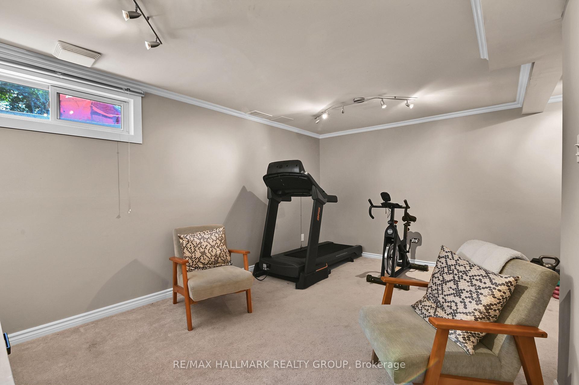 Photo 22 of Unit 3, 1505 Ballard Court, Ottawa, Pineview — HOMEH