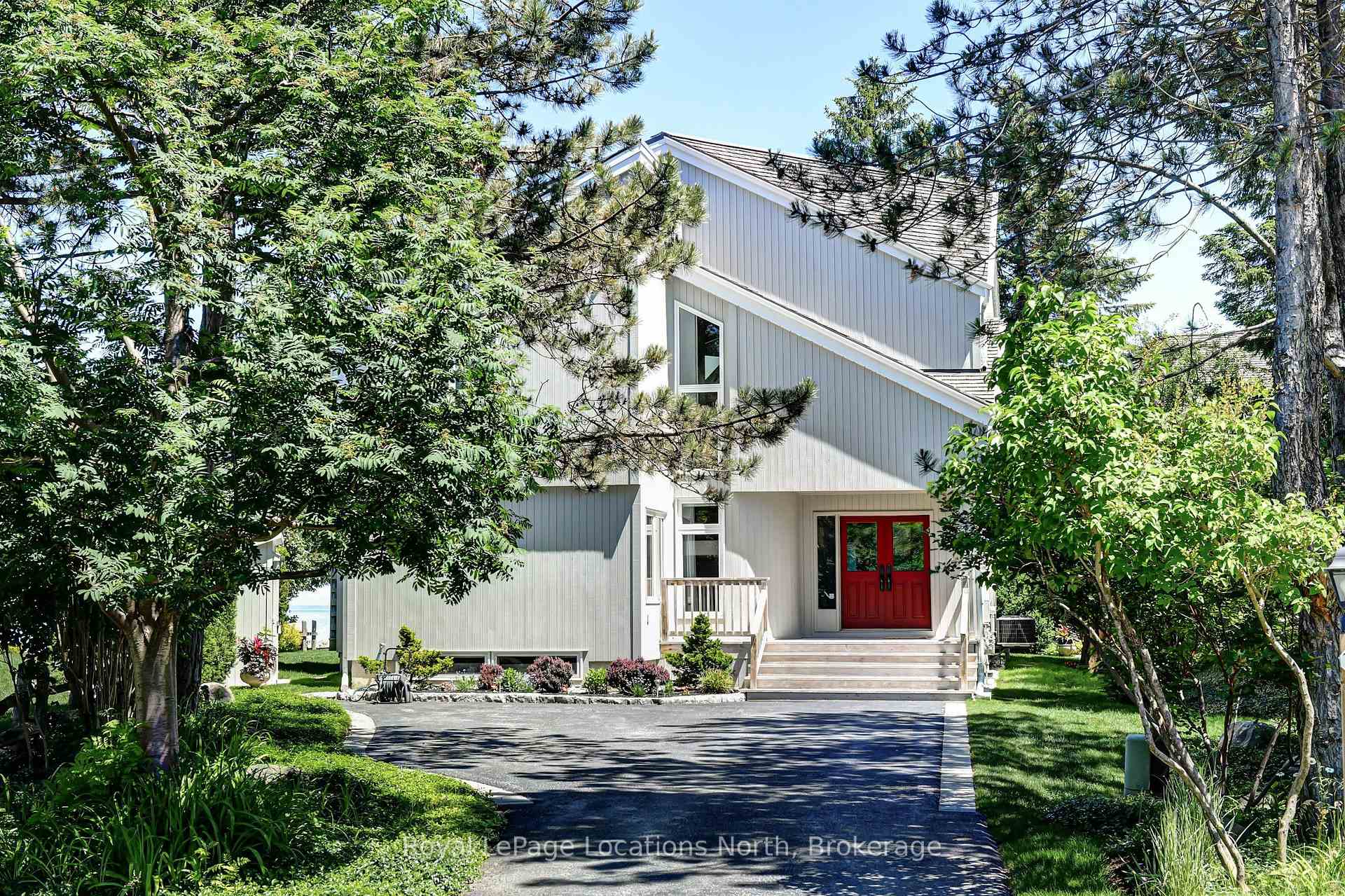 Photo 8 of 113 Fieldcrest Court, Blue Mountains — HOMEH