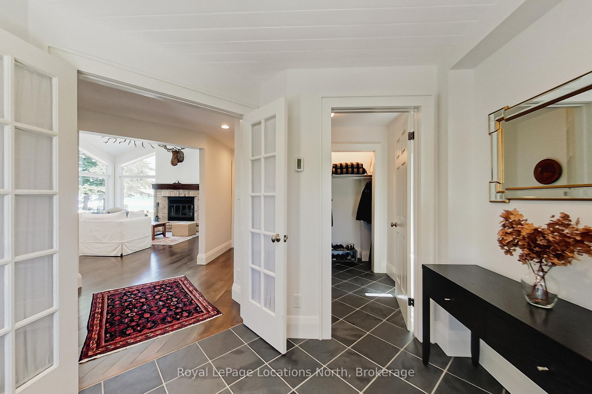 Photo 10 of 113 Fieldcrest Court, Blue Mountains — HOMEH