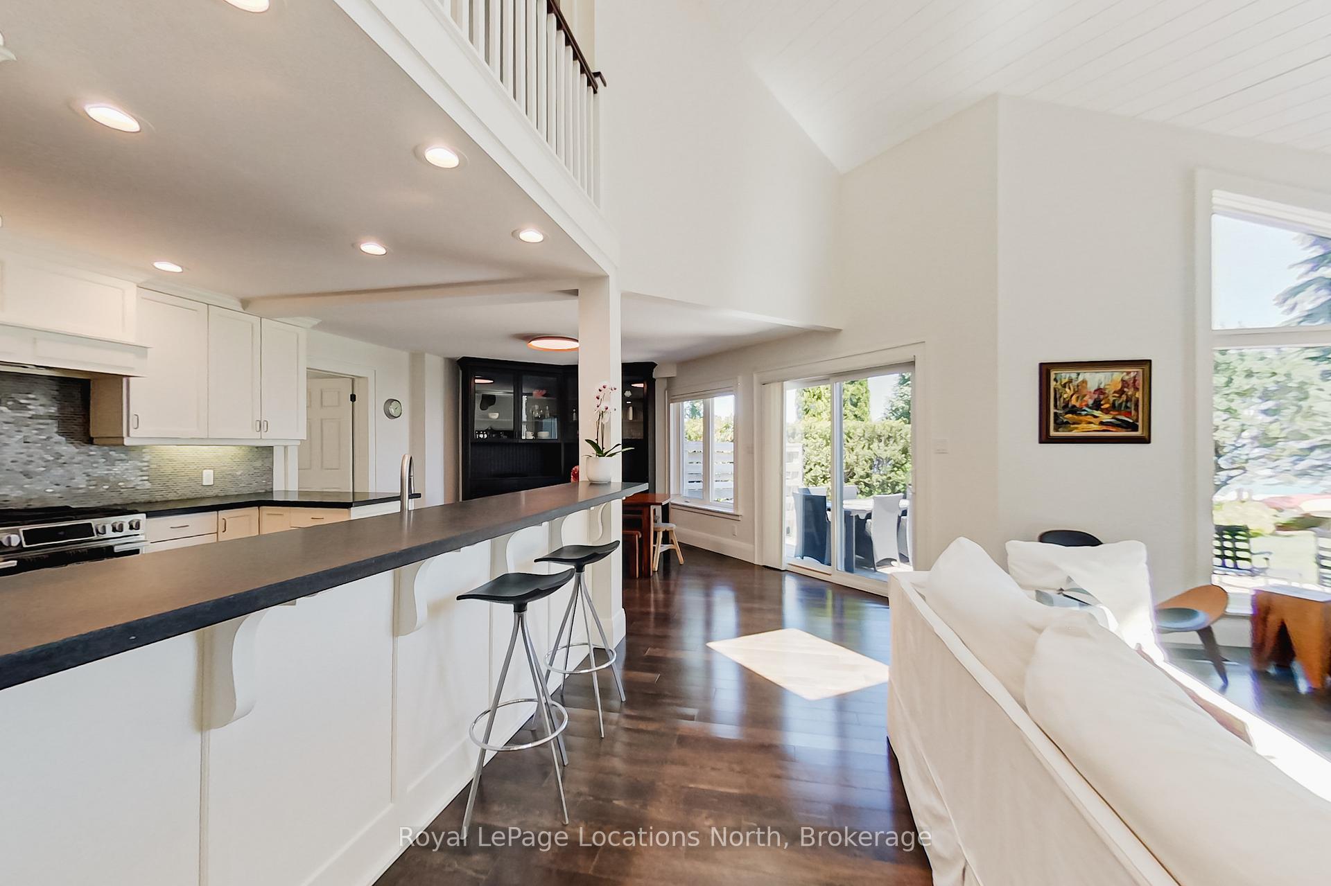 Photo 13 of 113 Fieldcrest Court, Blue Mountains — HOMEH