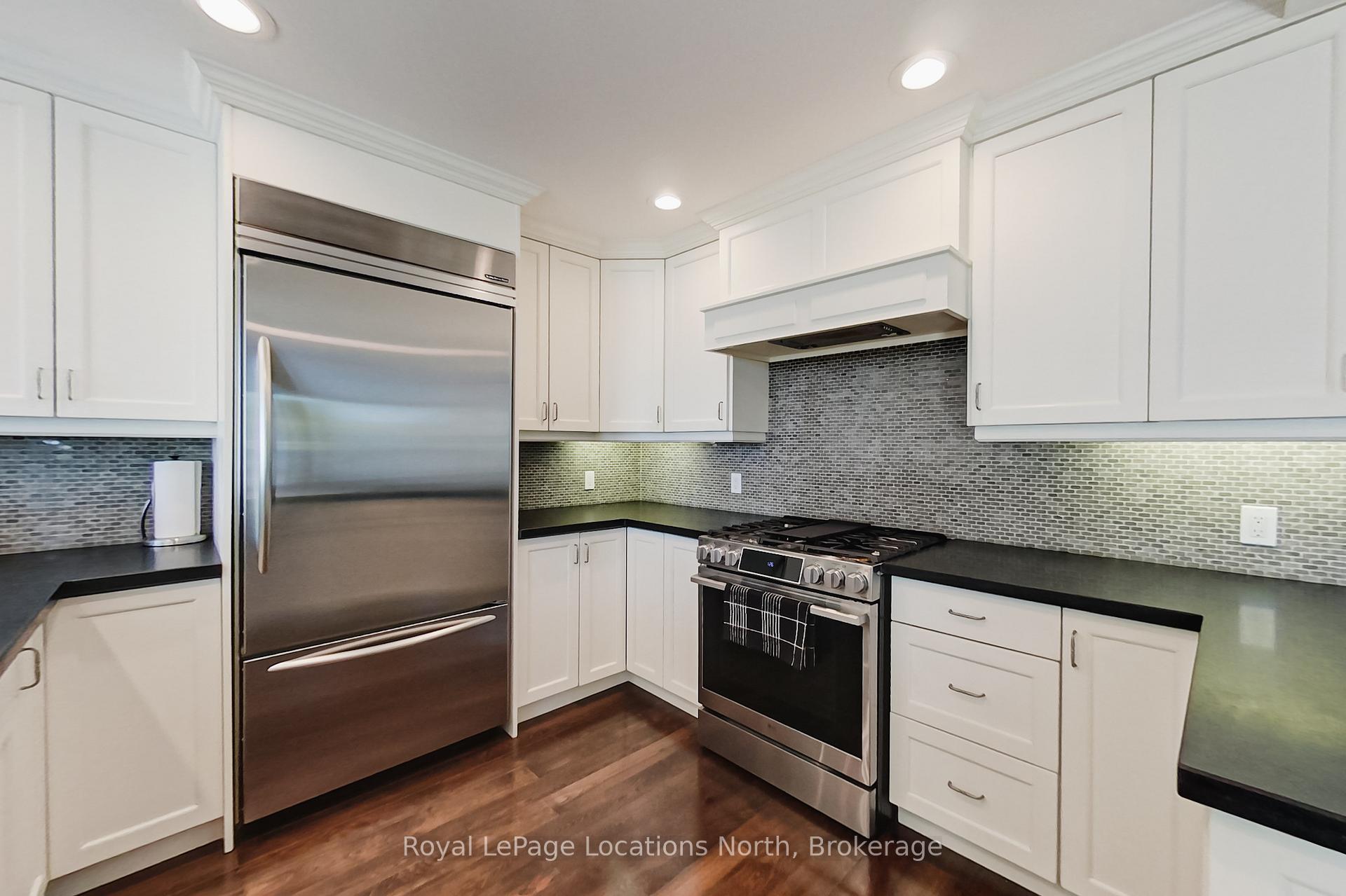 Photo 17 of 113 Fieldcrest Court, Blue Mountains — HOMEH