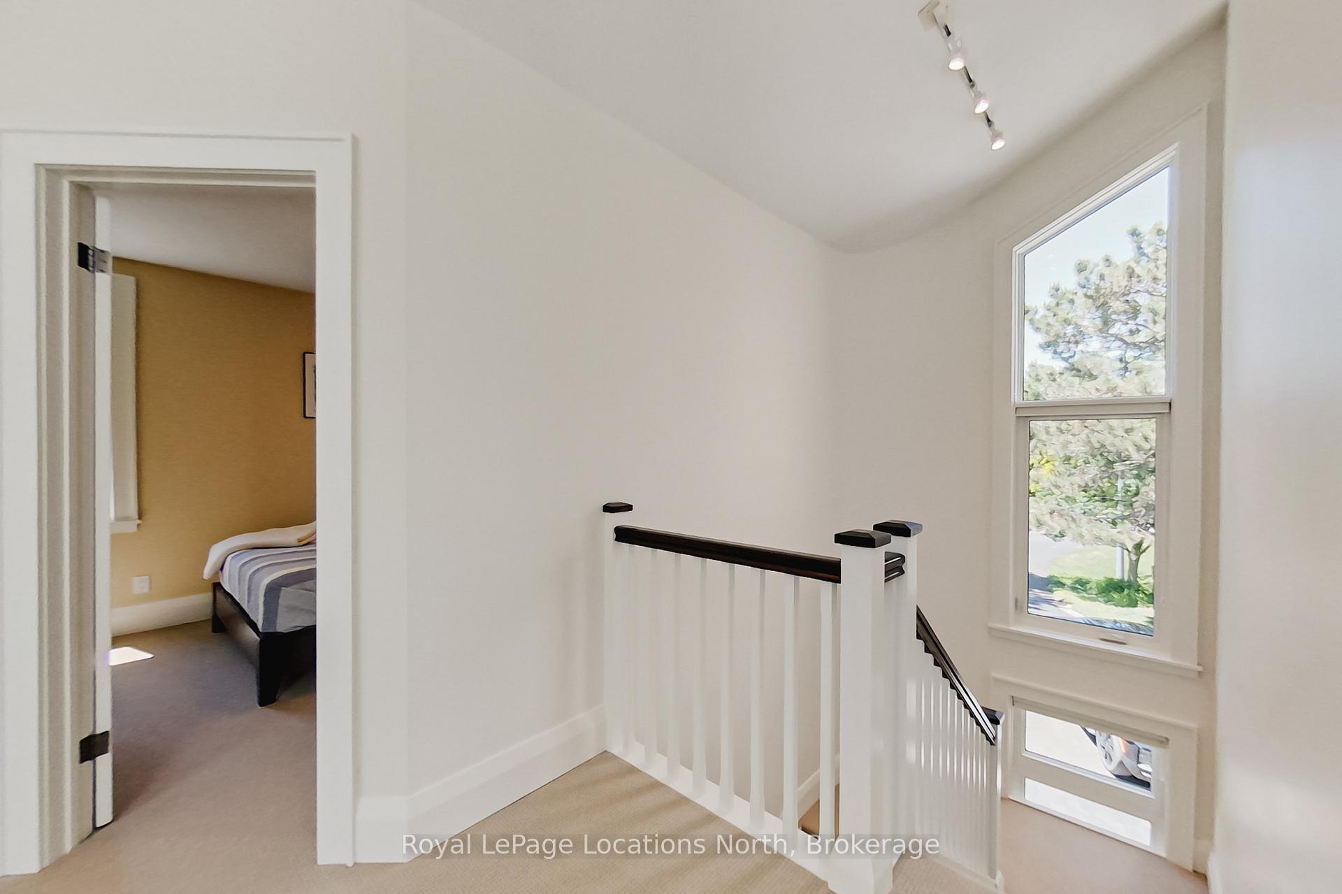 Photo 26 of 113 Fieldcrest Court, Blue Mountains — HOMEH
