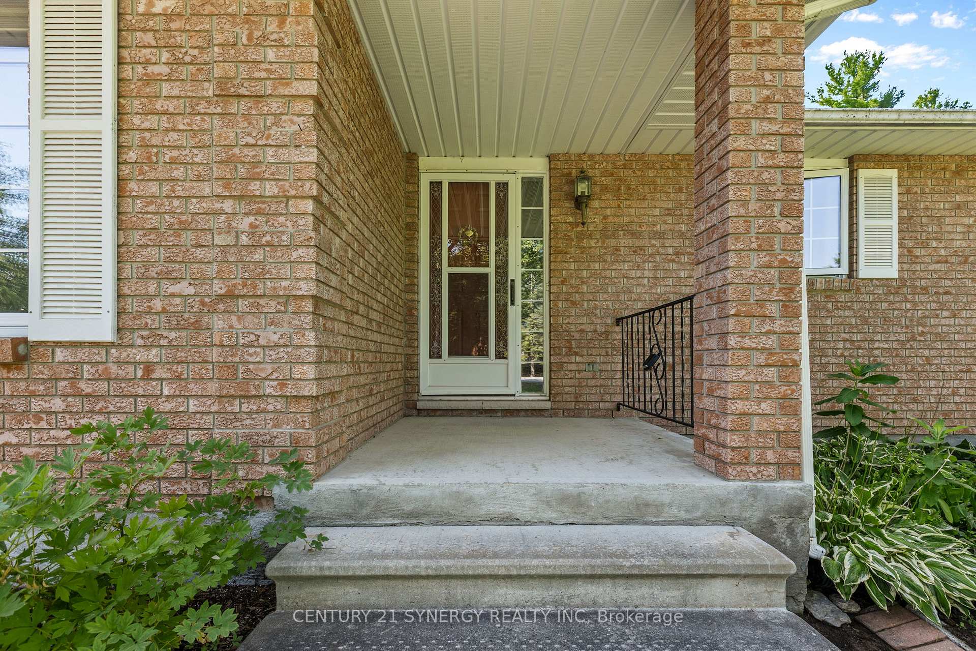 Photo 4 of 3 Carlisle Circle, Ottawa, Remainder of Stittsville & Area — HOMEH