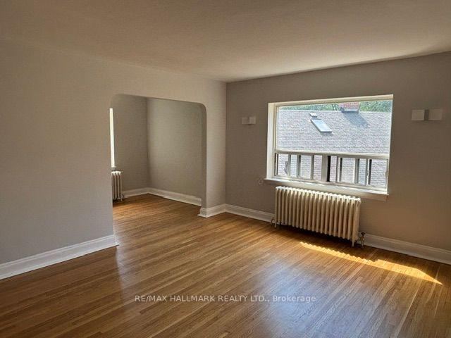 Photo 3 of Unit 306, 111 Oriole Parkway, Toronto, Yonge-St. Clair — HOMEH