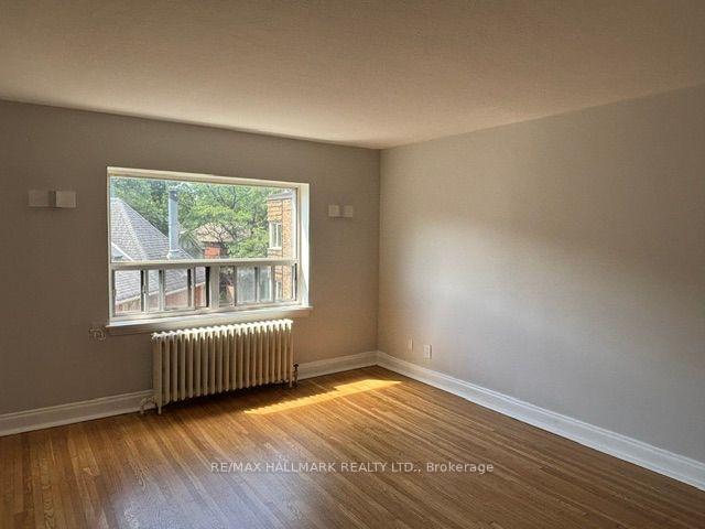 Photo 4 of Unit 306, 111 Oriole Parkway, Toronto, Yonge-St. Clair — HOMEH