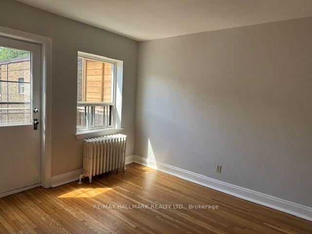 Photo 7 of Unit 306, 111 Oriole Parkway, Toronto, Yonge-St. Clair — HOMEH