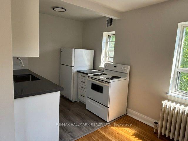 Photo 10 of Unit 306, 111 Oriole Parkway, Toronto, Yonge-St. Clair — HOMEH
