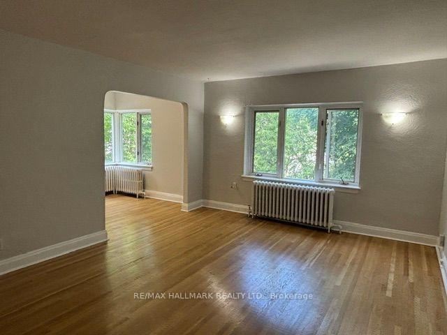 Photo 3 of Unit 202, 111 Oriole Parkway, Toronto, Yonge-St. Clair — HOMEH