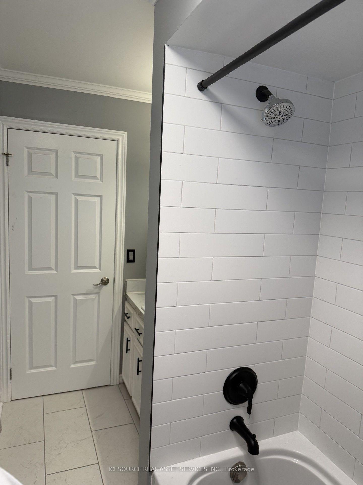 Photo 22 of 6998 Glengowan Crescent, Niagara Falls, Casey — HOMEH