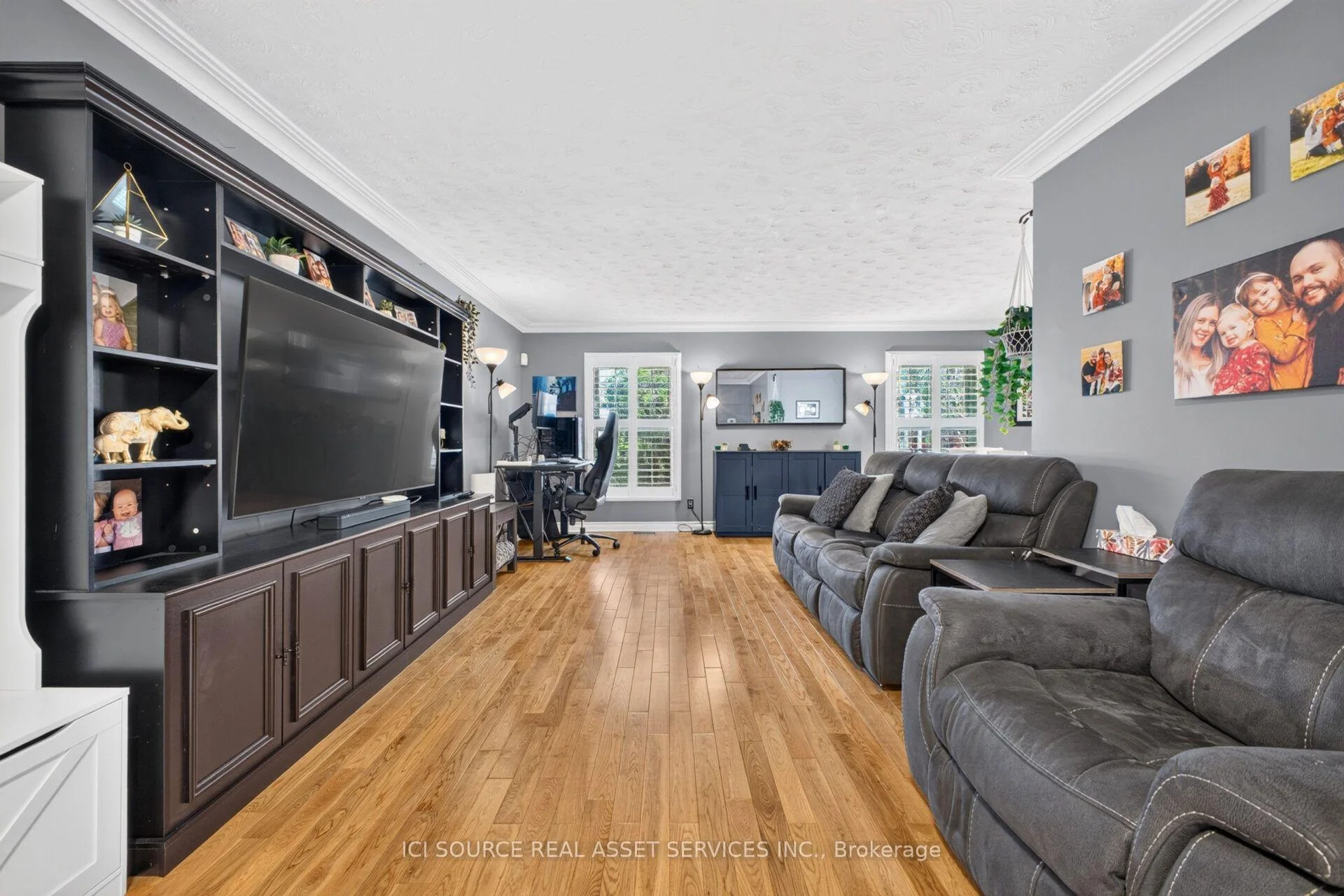 Photo 18 of 6998 Glengowan Crescent, Niagara Falls, Casey — HOMEH