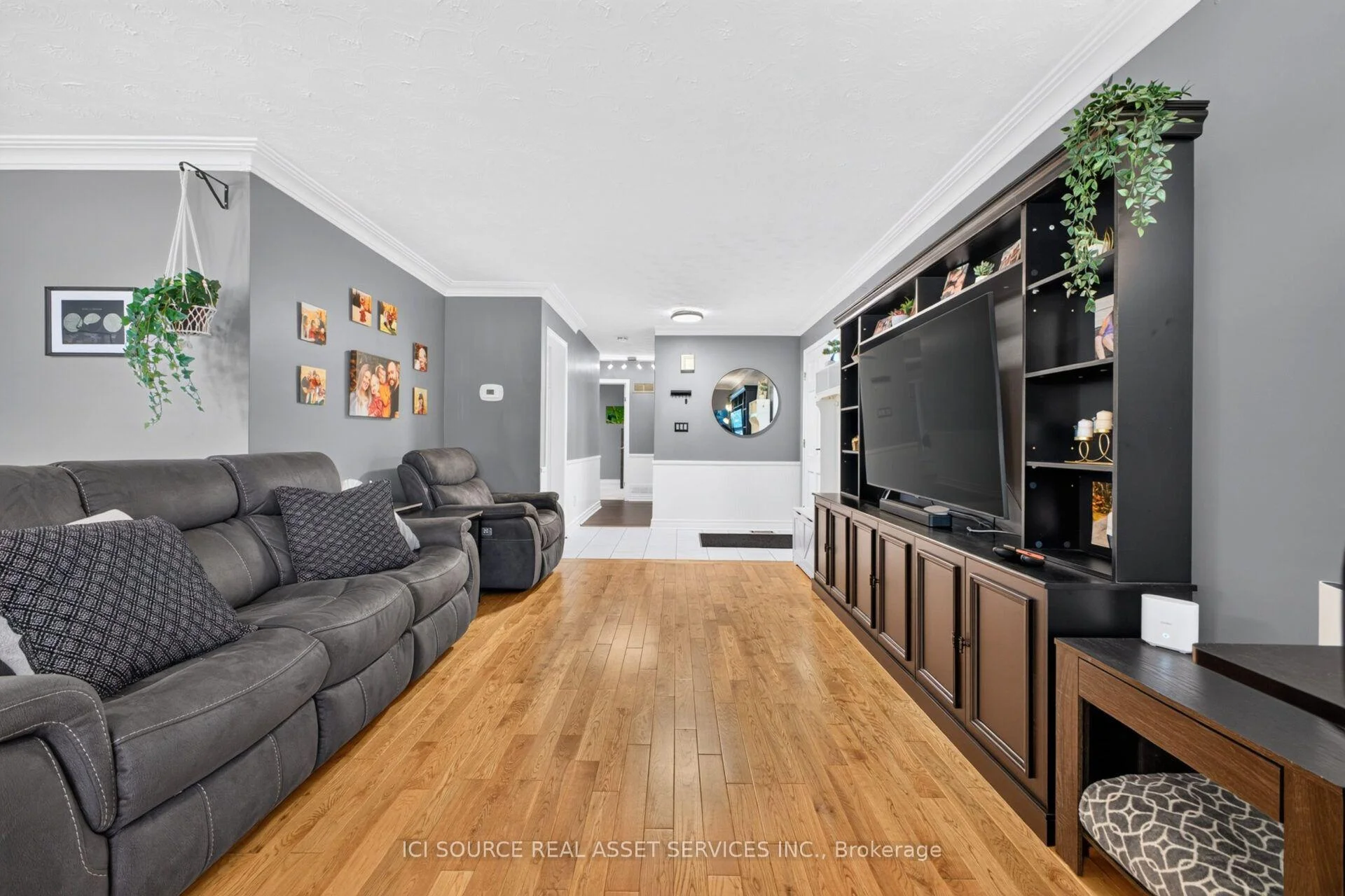 Photo 21 of 6998 Glengowan Crescent, Niagara Falls, Casey — HOMEH