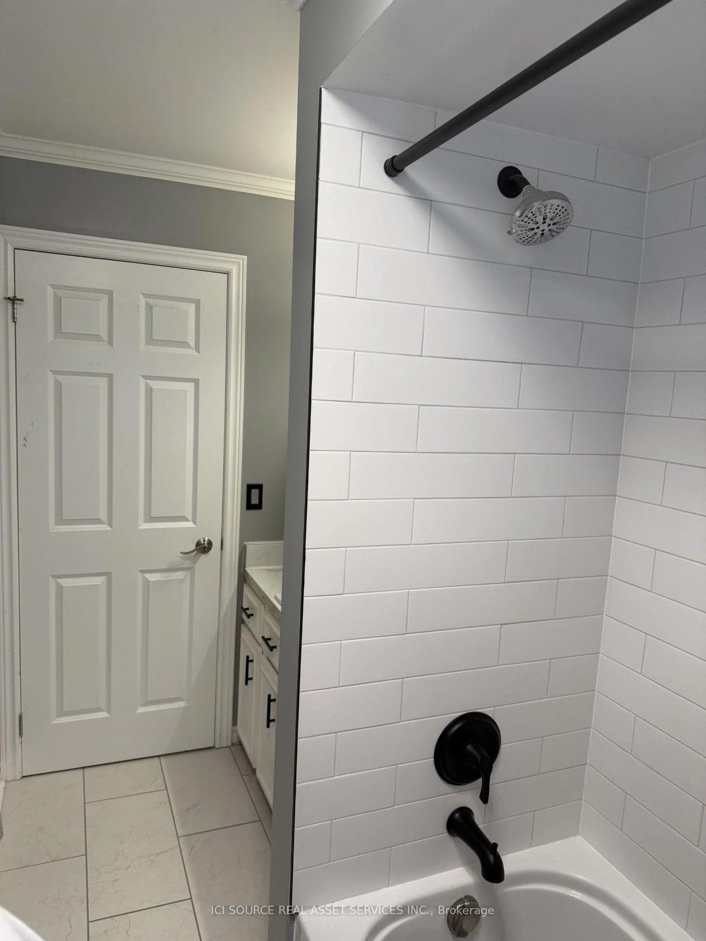 Photo 23 of 6998 Glengowan Crescent, Niagara Falls, Casey — HOMEH