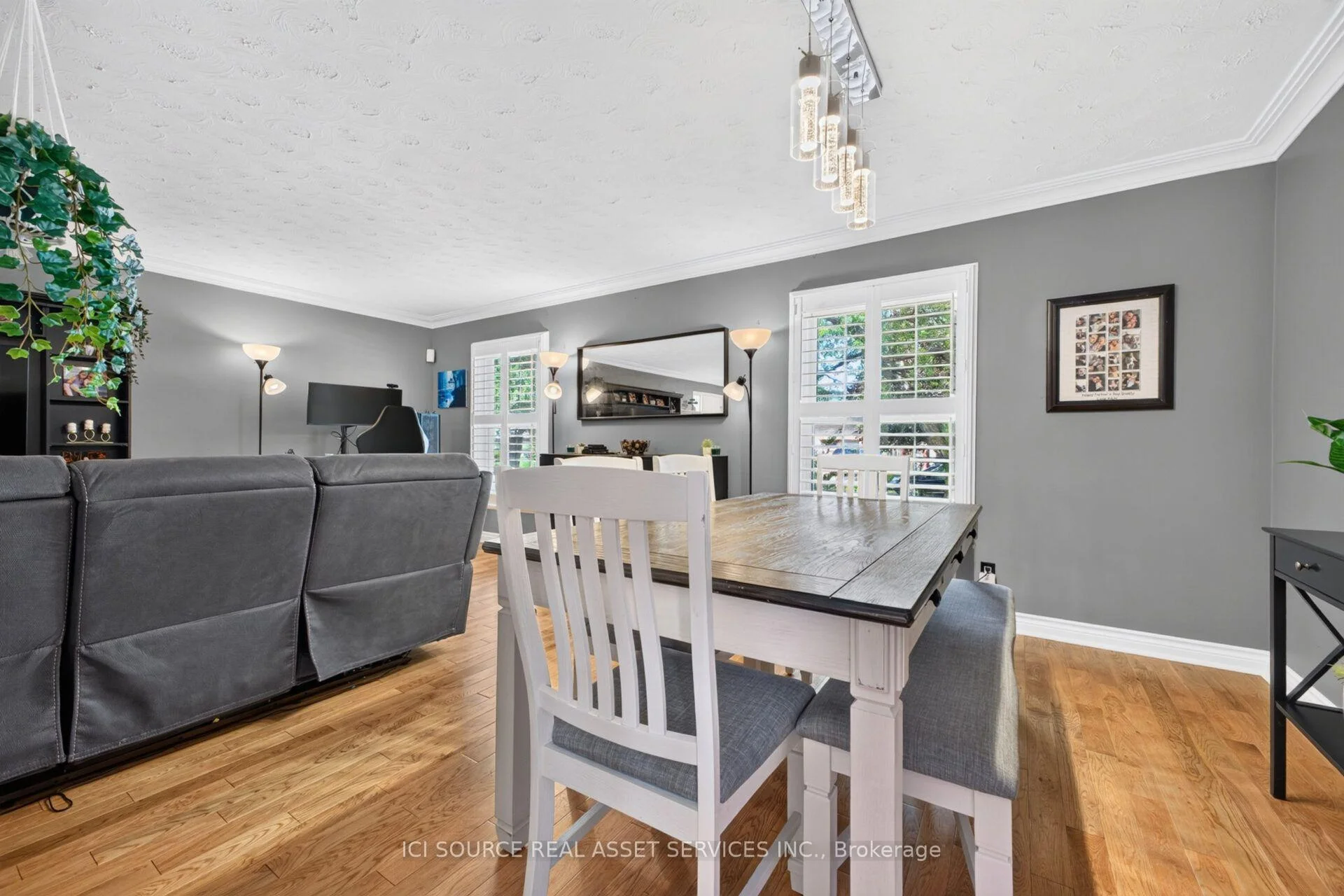 Photo 24 of 6998 Glengowan Crescent, Niagara Falls, Casey — HOMEH