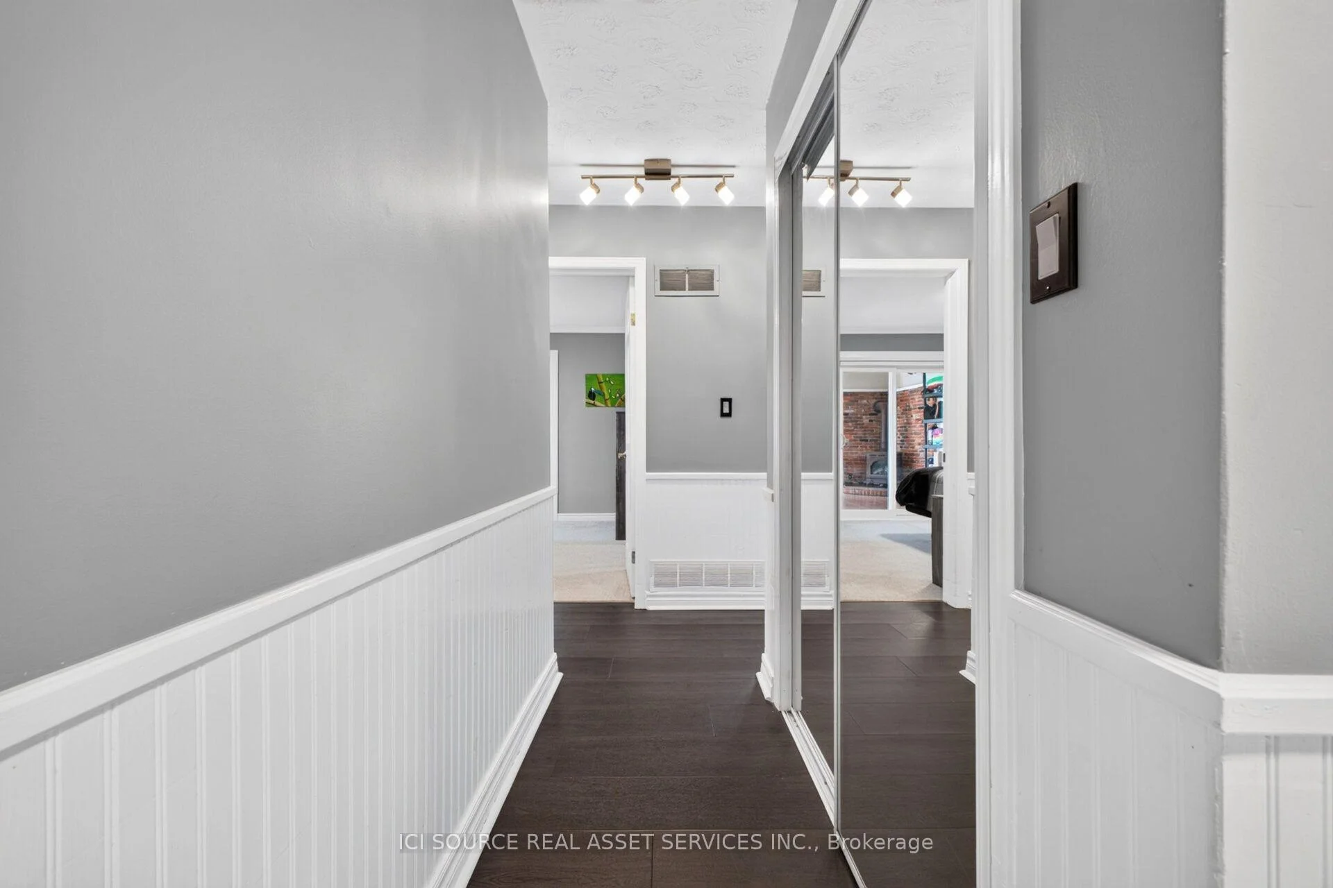 Photo 48 of 6998 Glengowan Crescent, Niagara Falls, Casey — HOMEH