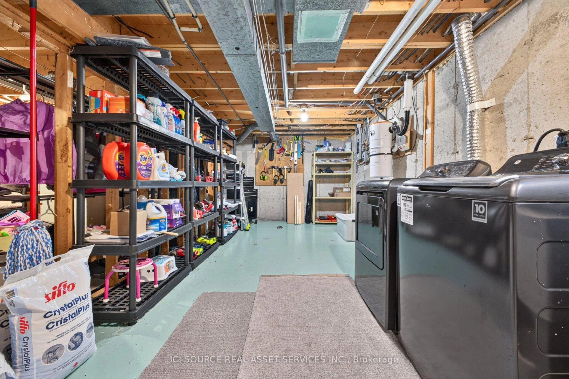 Photo 85 of 6998 Glengowan Crescent, Niagara Falls, Casey — HOMEH