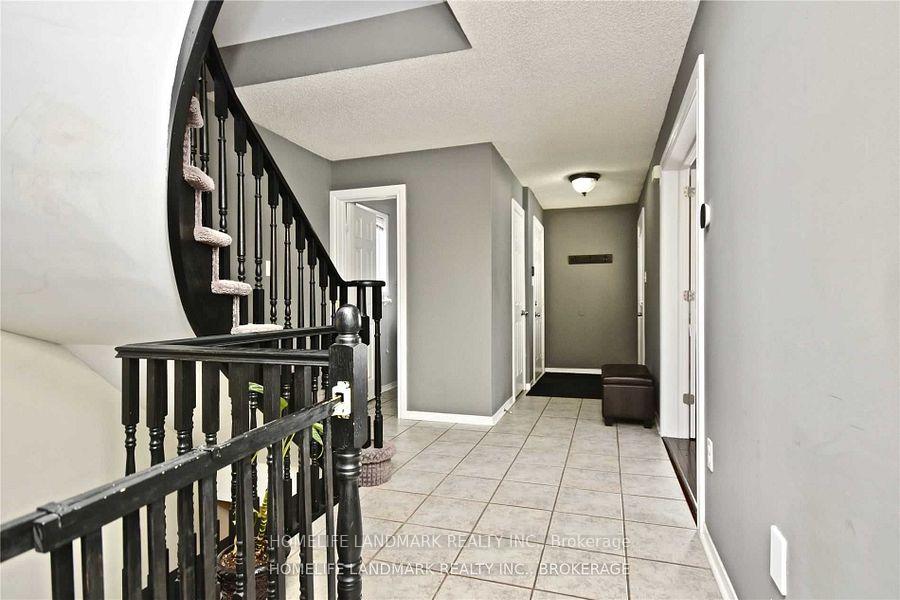 Photo 5 of 38 Lucas Avenue, Barrie, Holly — HOMEH