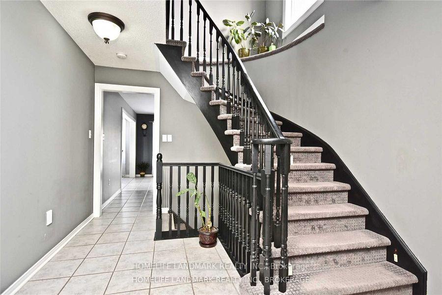 Photo 15 of 38 Lucas Avenue, Barrie, Holly — HOMEH