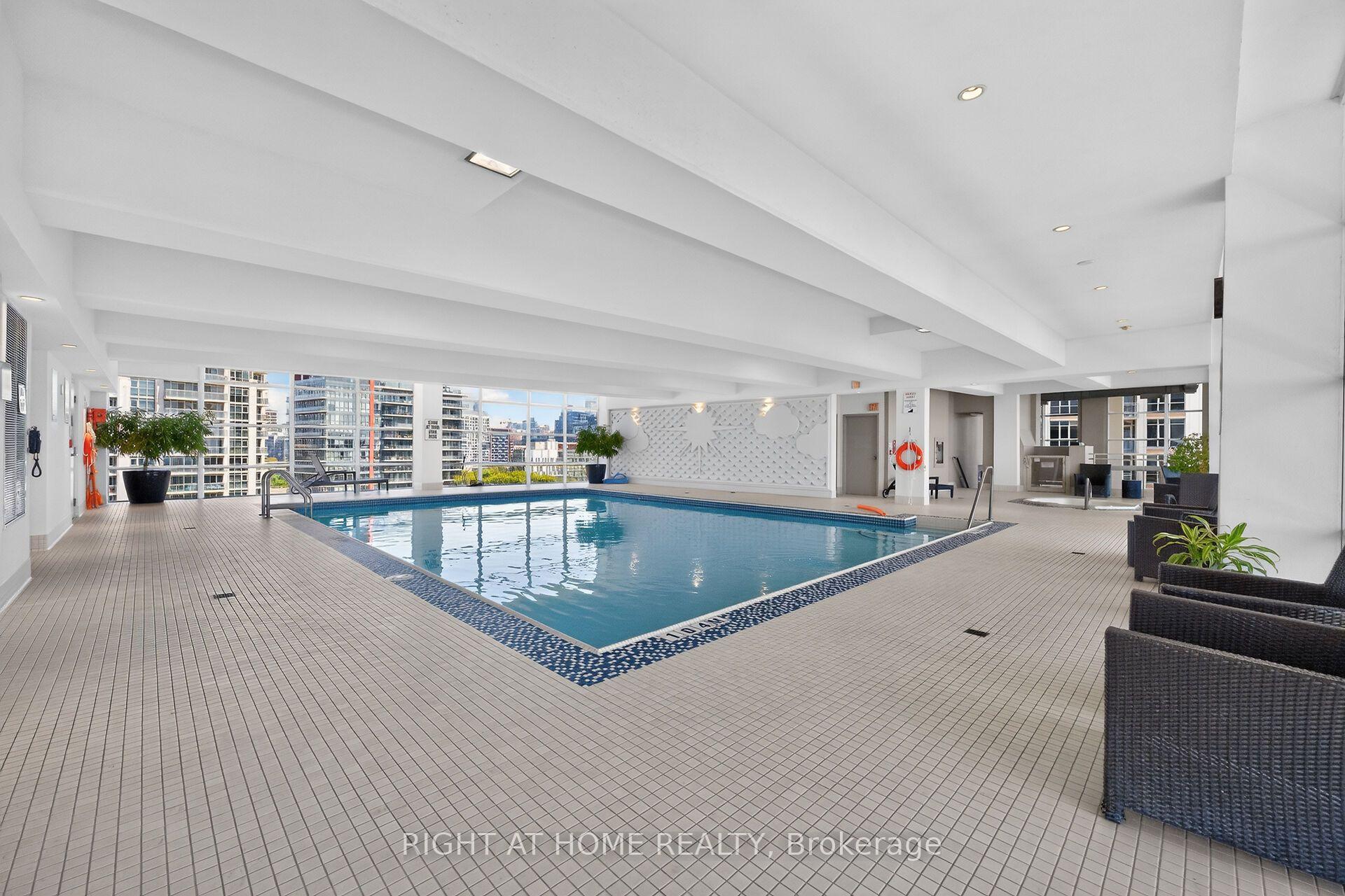 Photo 5 of Unit 509, 628 Fleet Street, Toronto, Niagara — HOMEH
