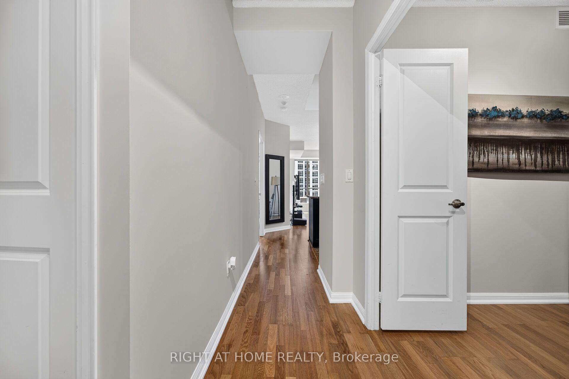 Photo 8 of Unit 509, 628 Fleet Street, Toronto, Niagara — HOMEH