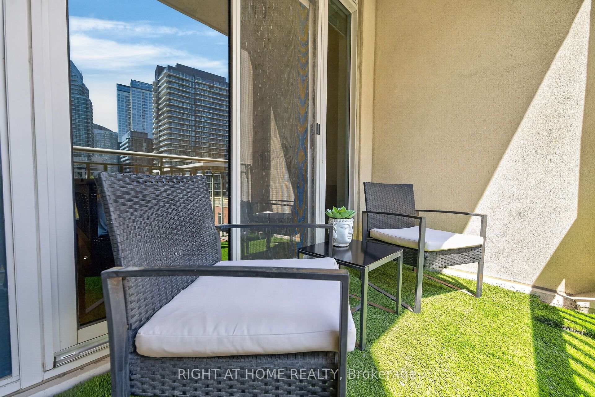 Photo 27 of Unit 509, 628 Fleet Street, Toronto, Niagara — HOMEH