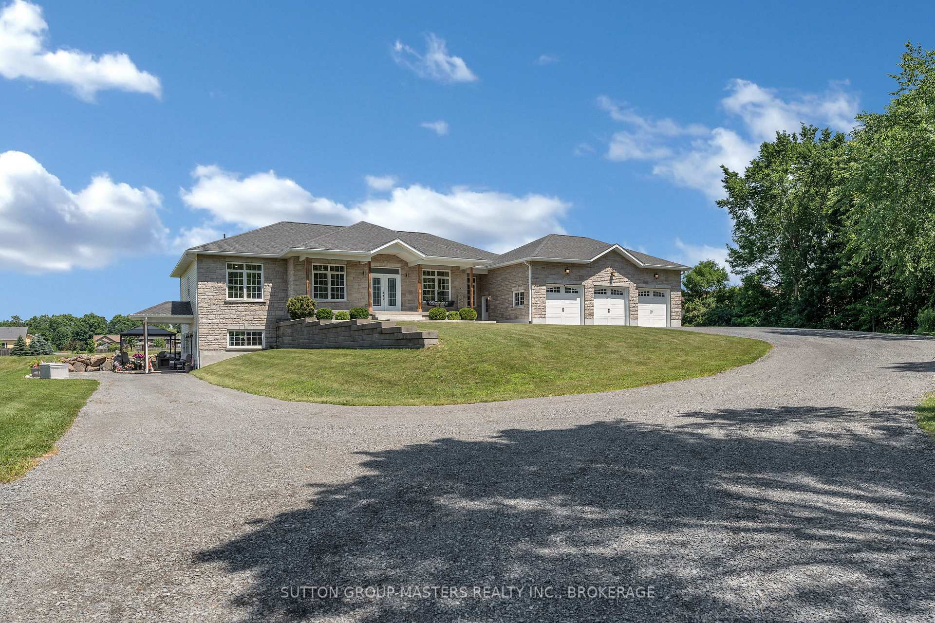 Photo 1 of 23 Owen Avenue, Gananoque, Gananoque — HOMEH