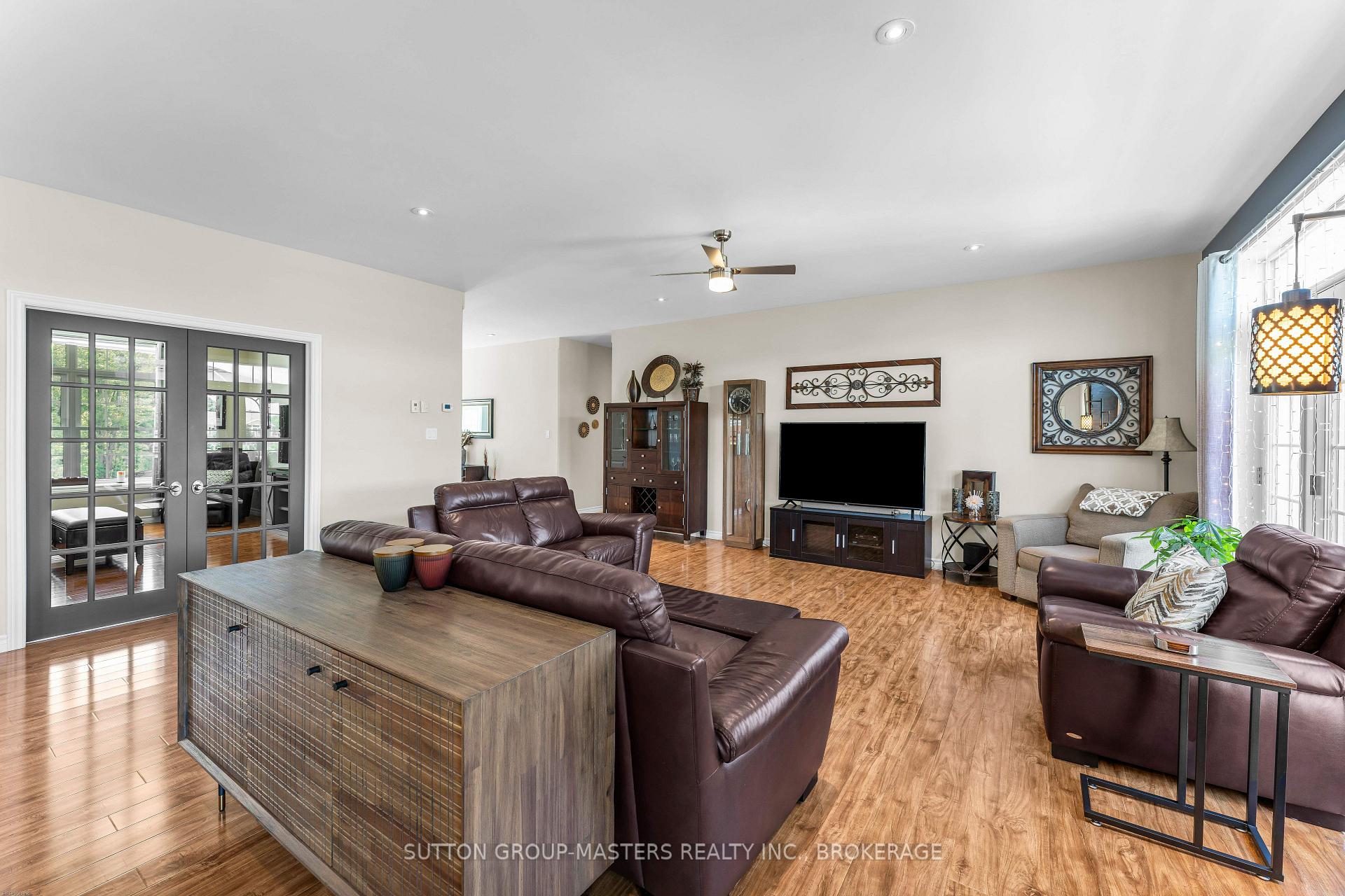 Photo 6 of 23 Owen Avenue, Gananoque, Gananoque — HOMEH