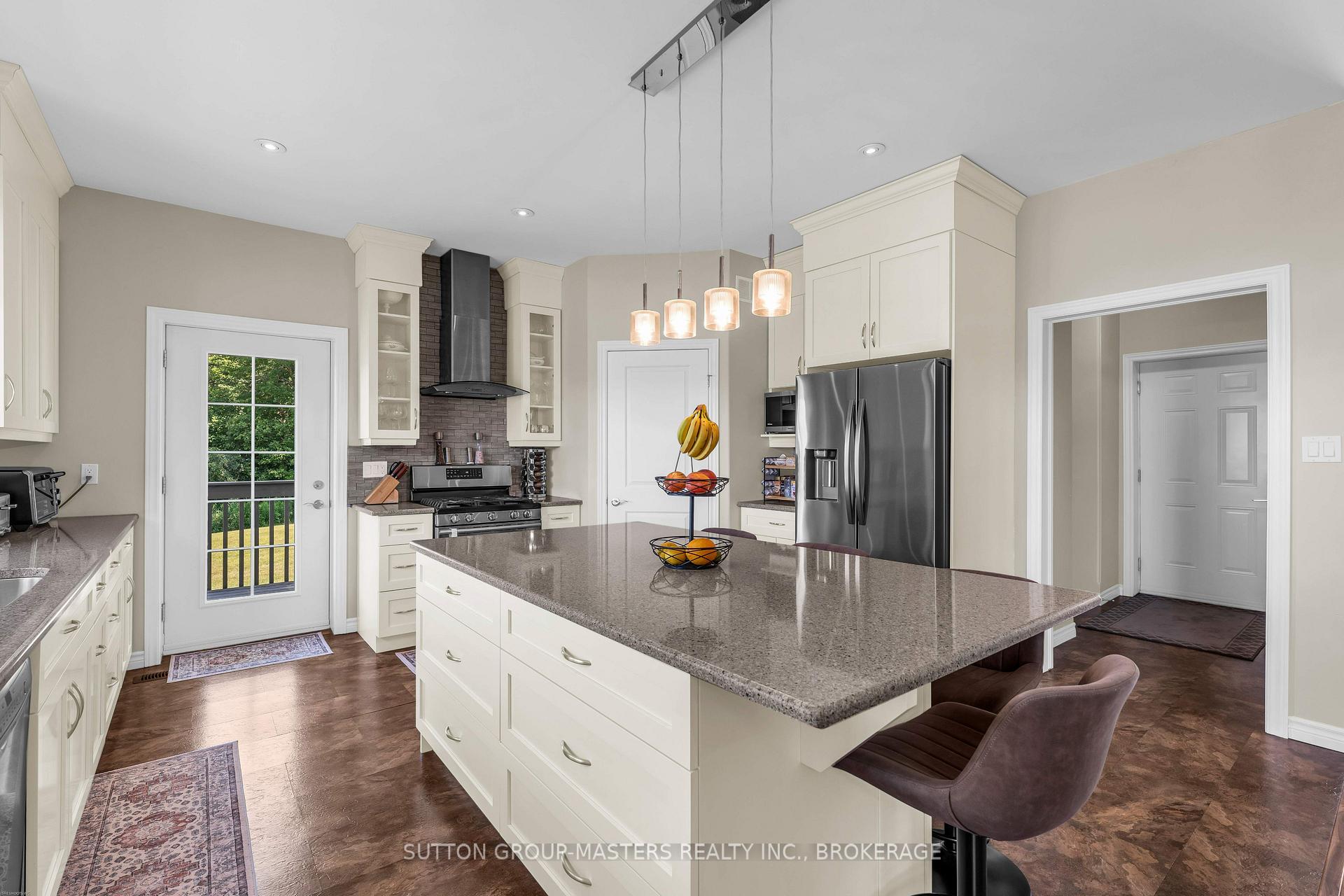 Photo 12 of 23 Owen Avenue, Gananoque, Gananoque — HOMEH