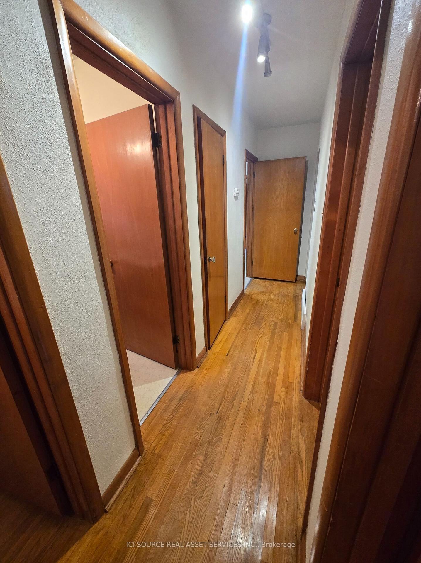 Photo 15 of 388 Griffith Street, London, South B — HOMEH