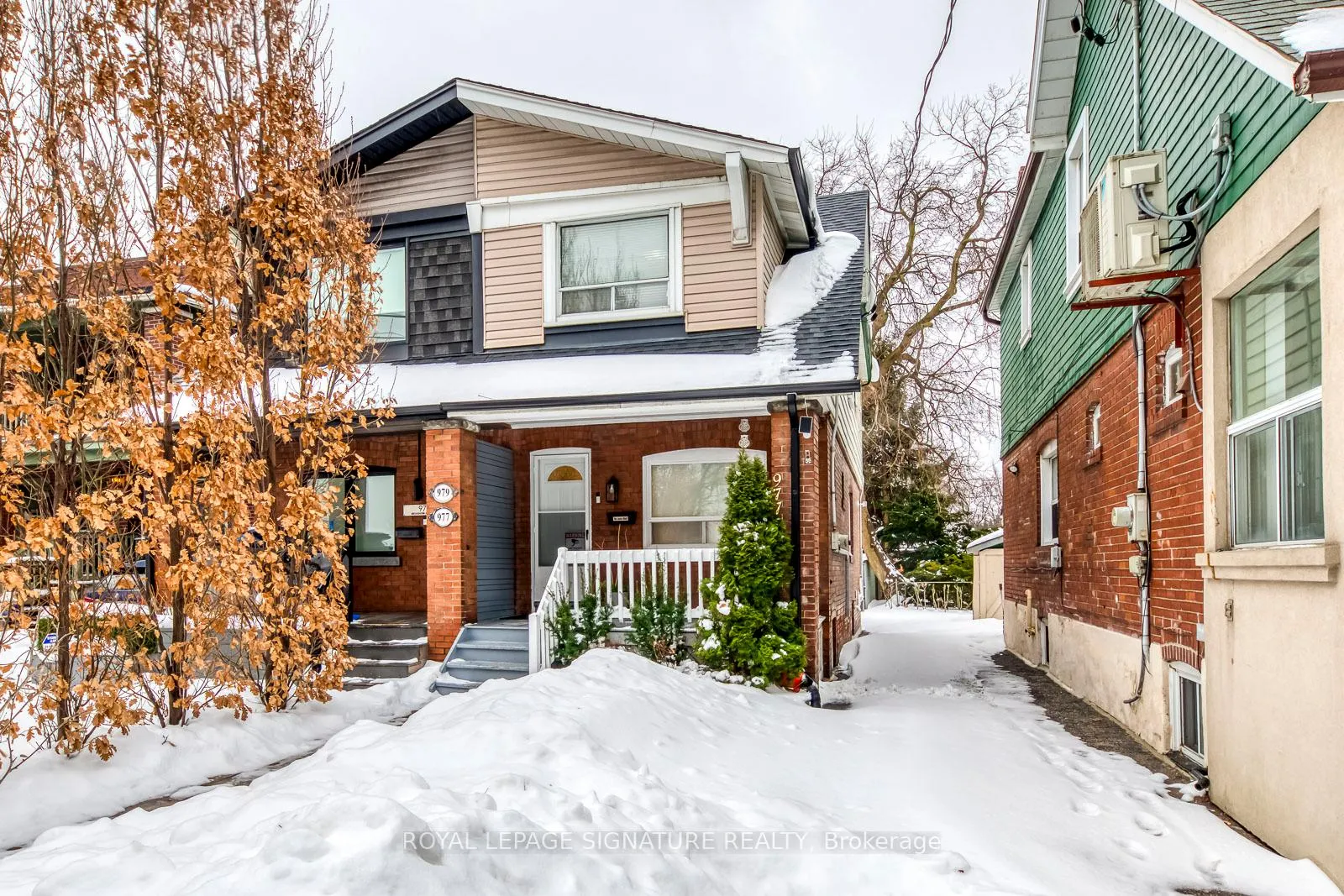Photo 1 of 977 Broadview Avenue, Toronto, Broadview North — HOMEH