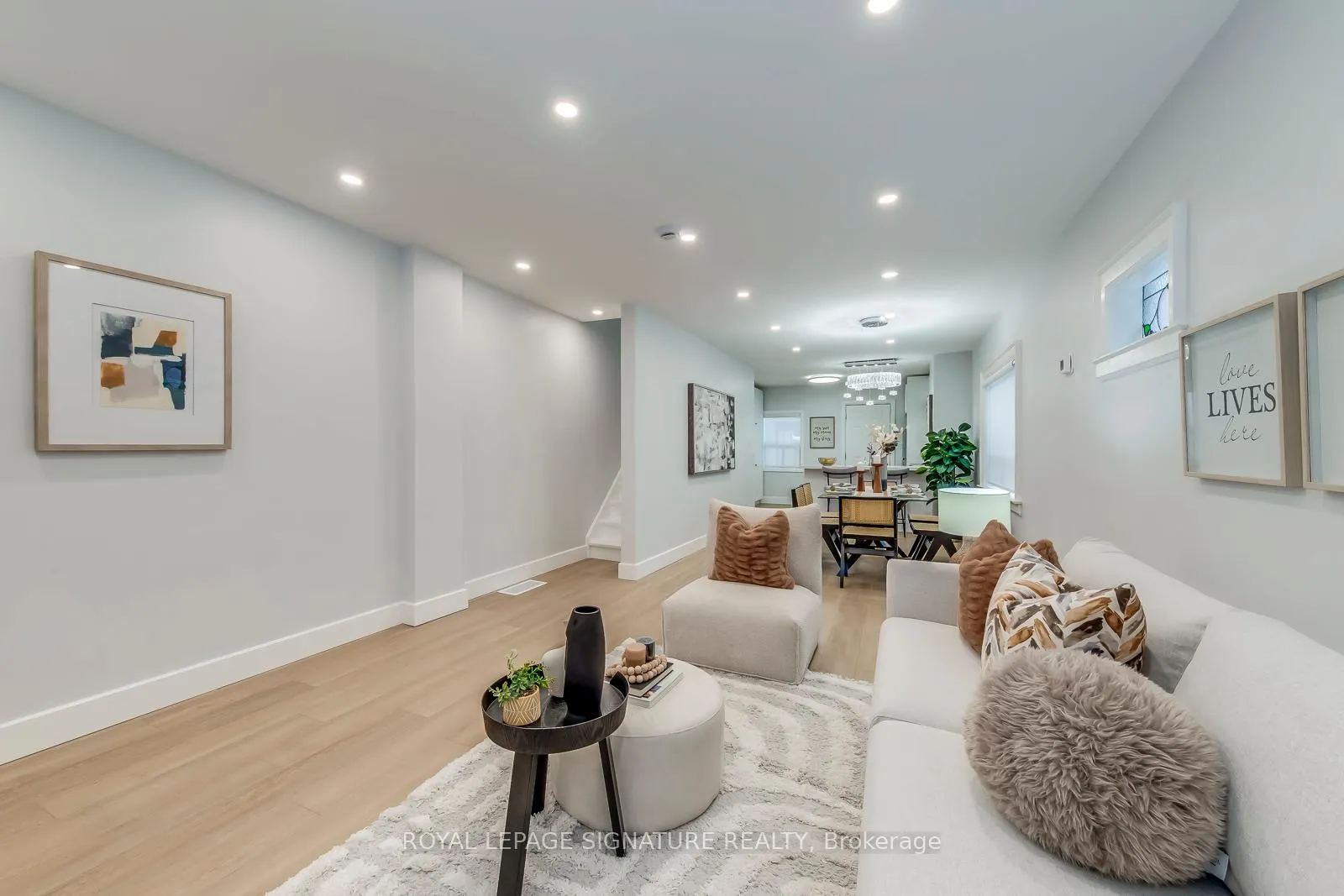 Photo 8 of 977 Broadview Avenue, Toronto, Broadview North — HOMEH