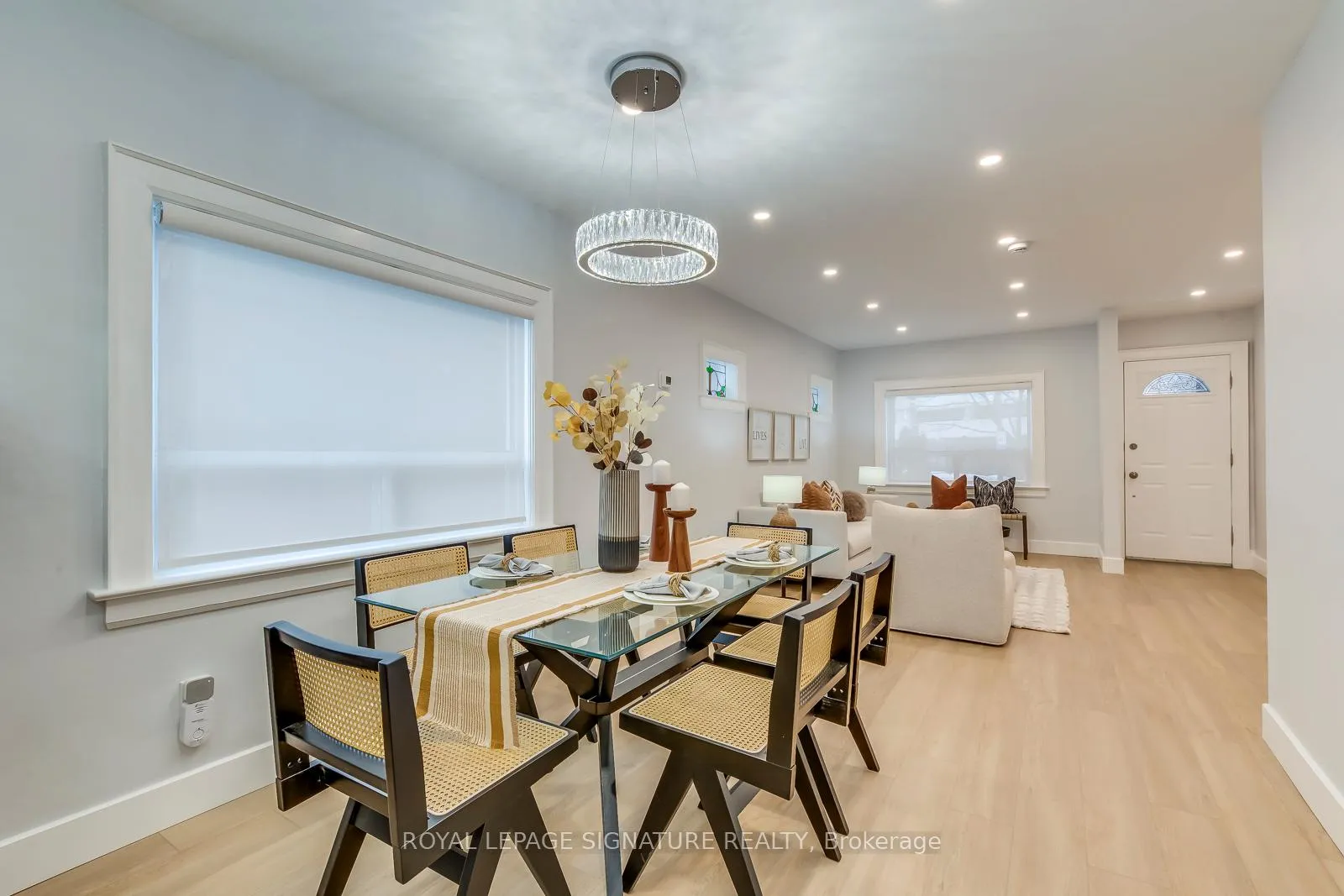 Photo 11 of 977 Broadview Avenue, Toronto, Broadview North — HOMEH