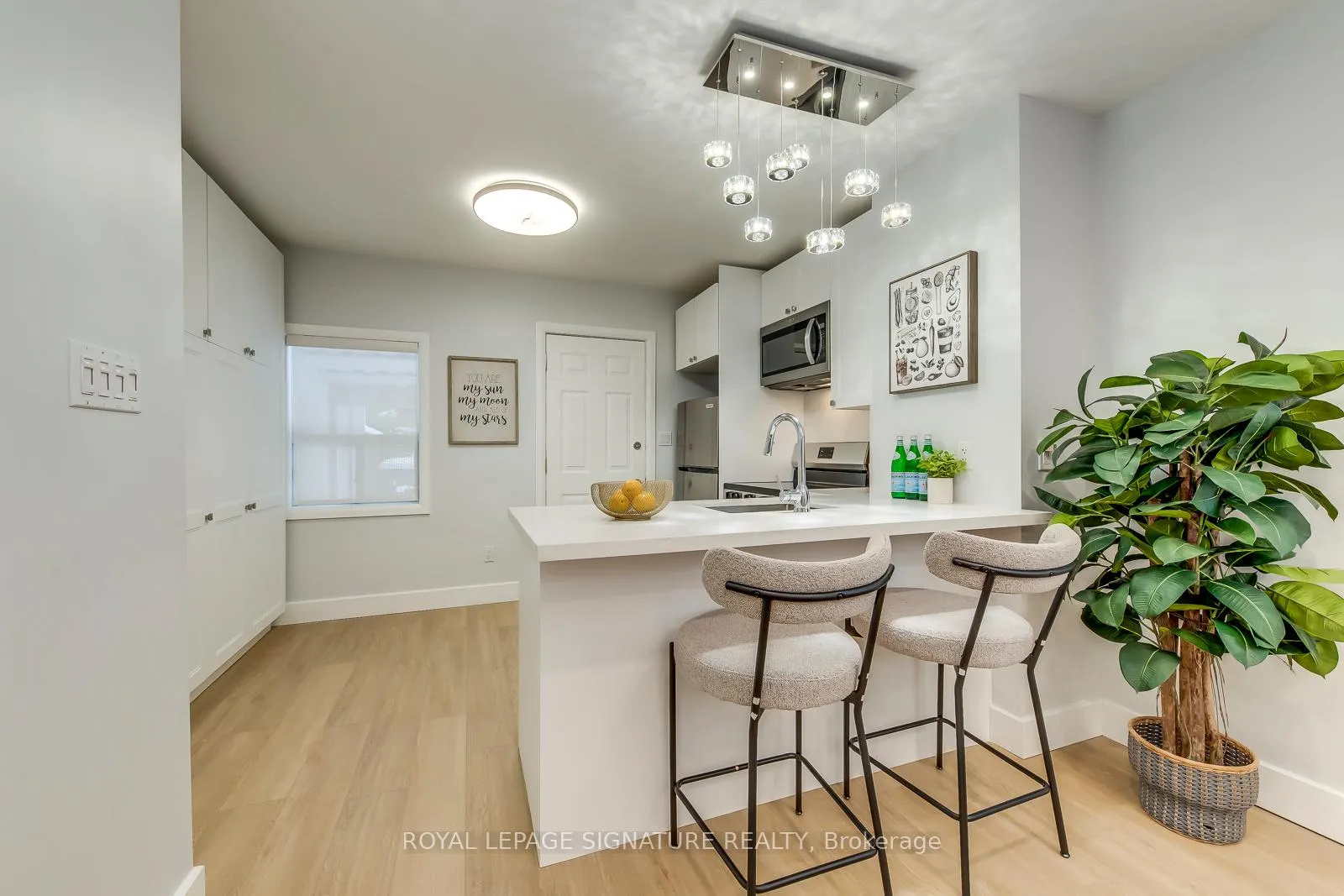 Photo 12 of 977 Broadview Avenue, Toronto, Broadview North — HOMEH