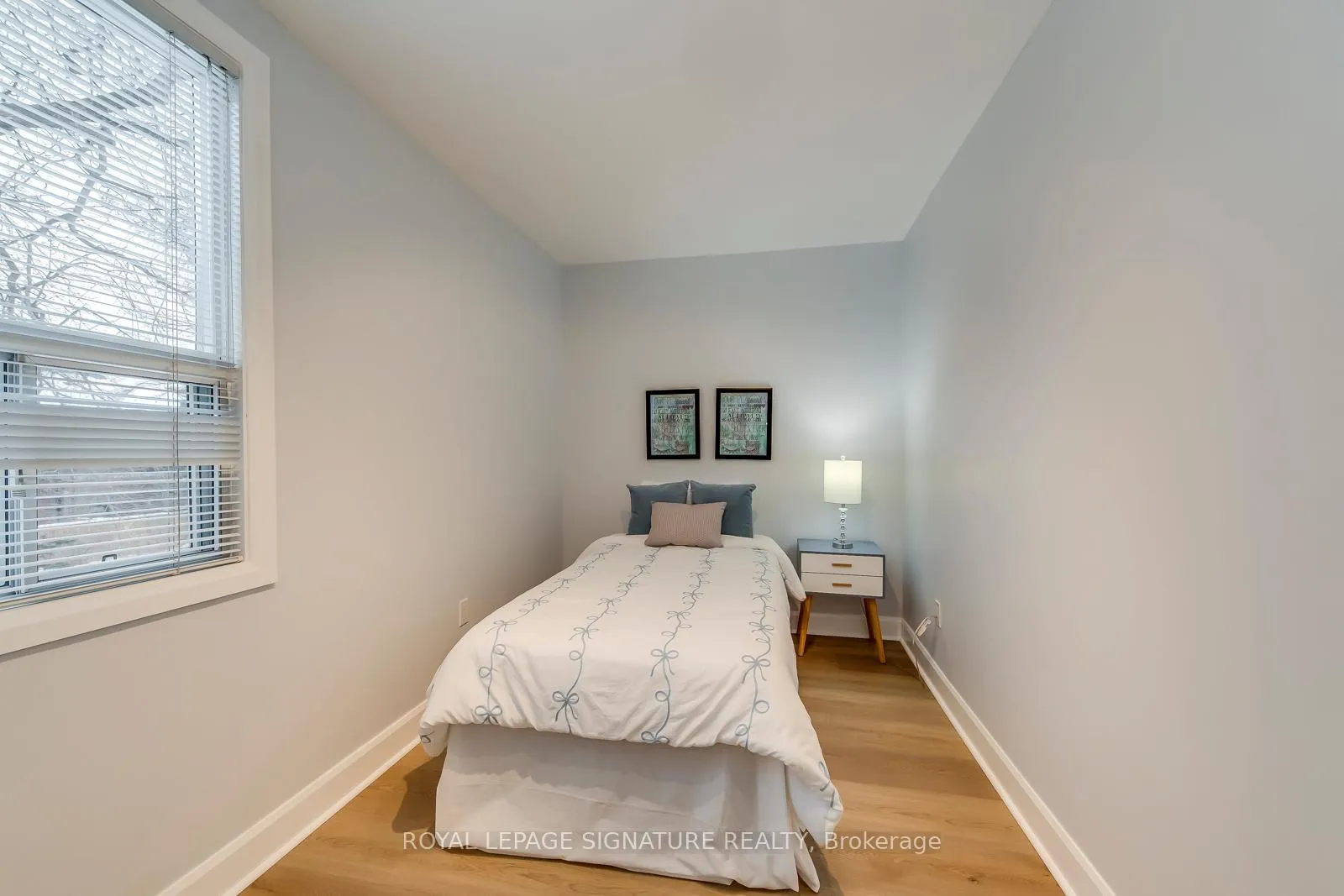 Photo 23 of 977 Broadview Avenue, Toronto, Broadview North — HOMEH