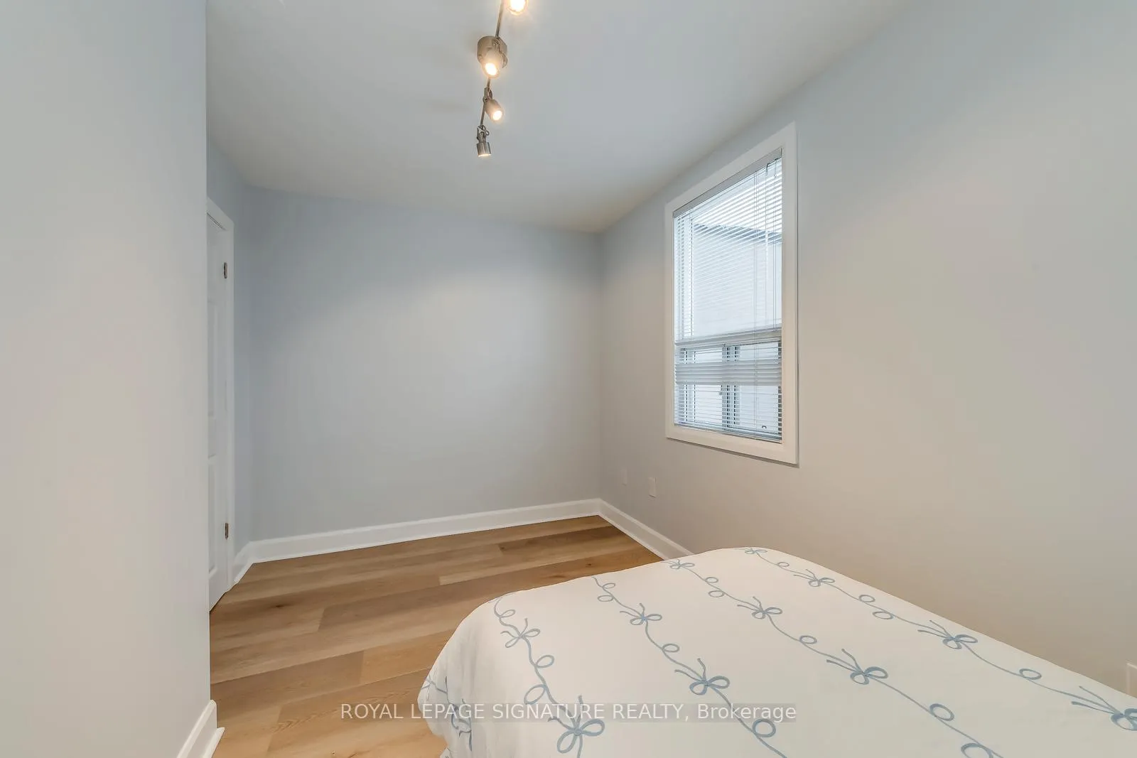 Photo 25 of 977 Broadview Avenue, Toronto, Broadview North — HOMEH