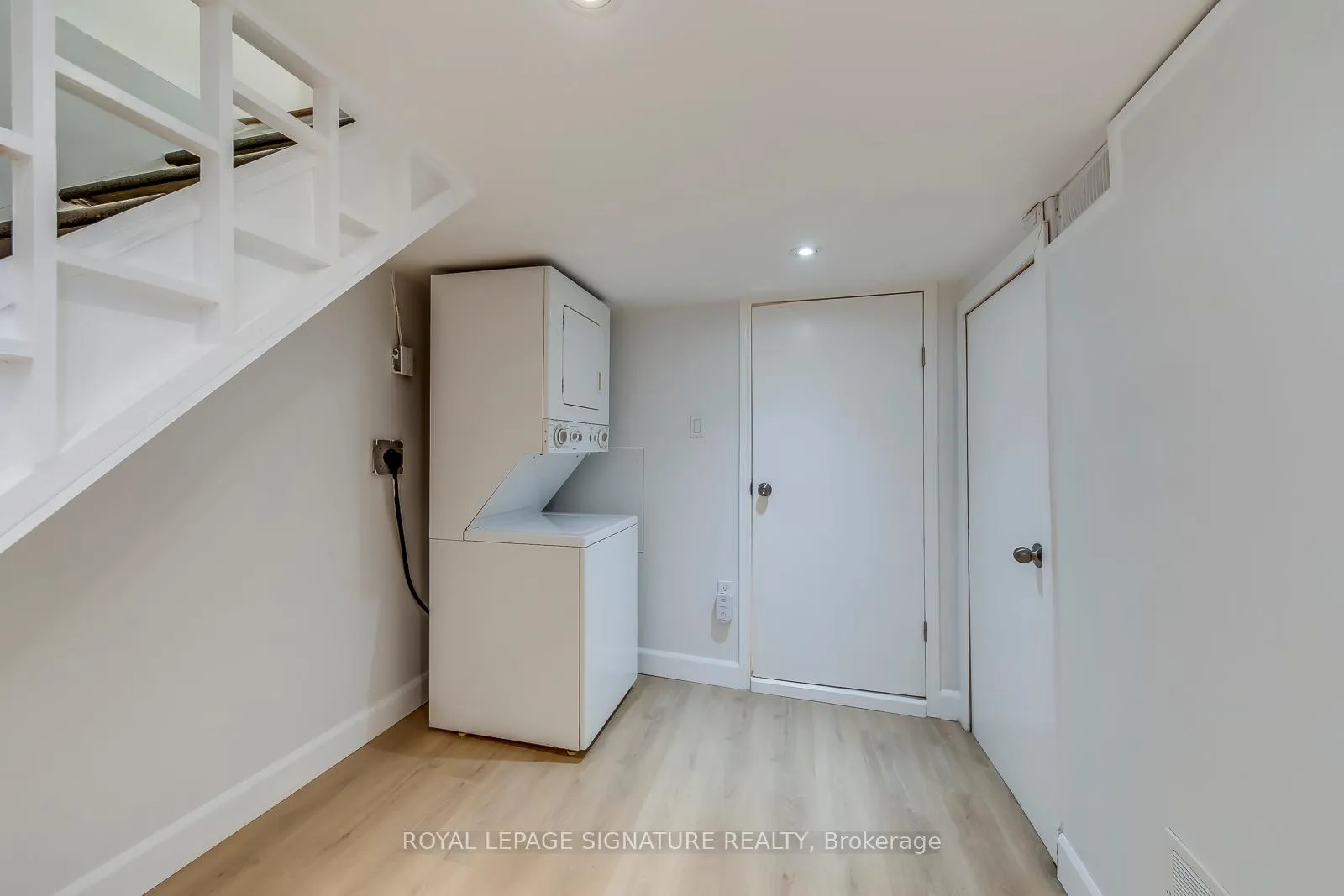 Photo 36 of 977 Broadview Avenue, Toronto, Broadview North — HOMEH