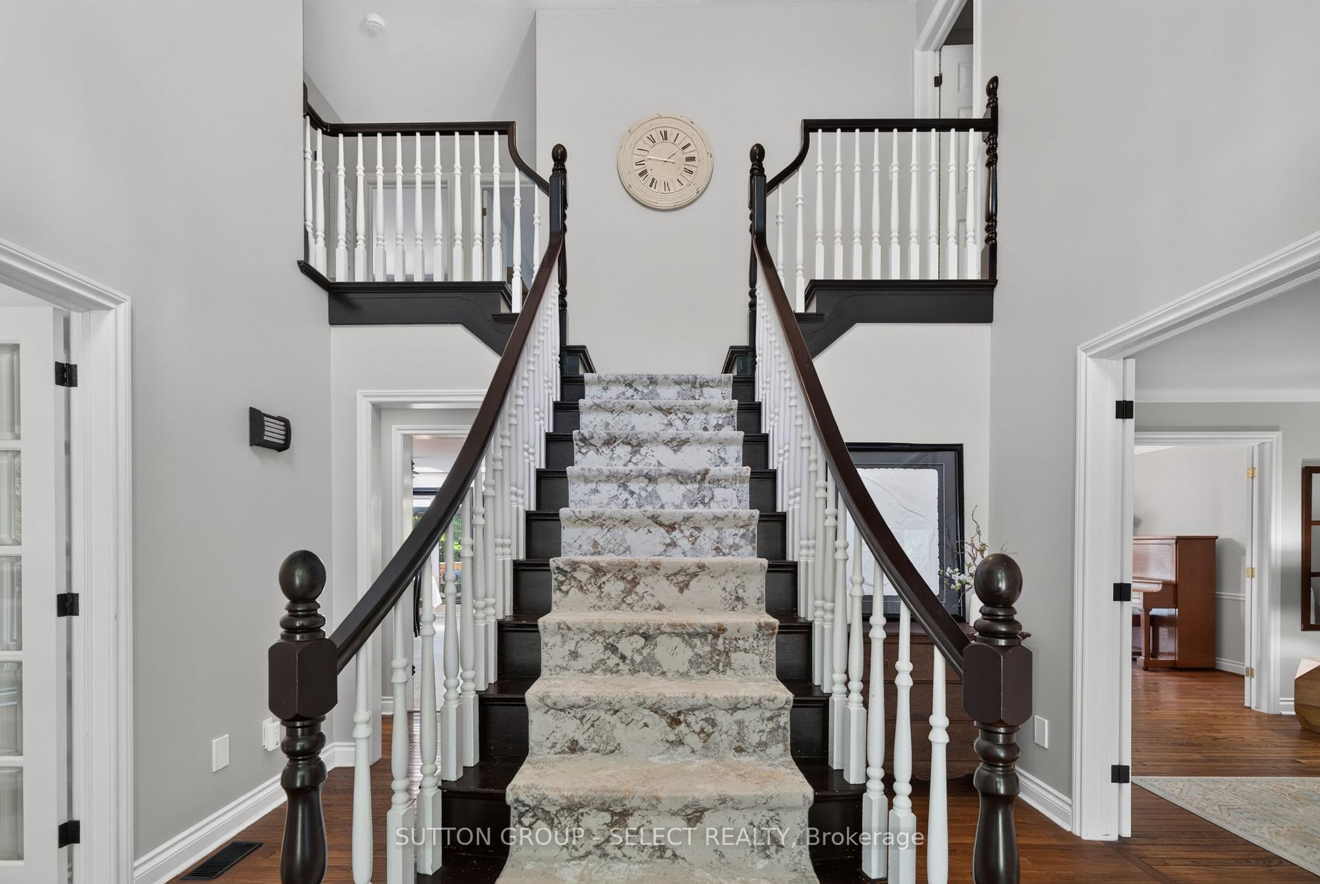 Photo 5 of 470 Scott Street E, Strathroy-Caradoc, SE — HOMEH