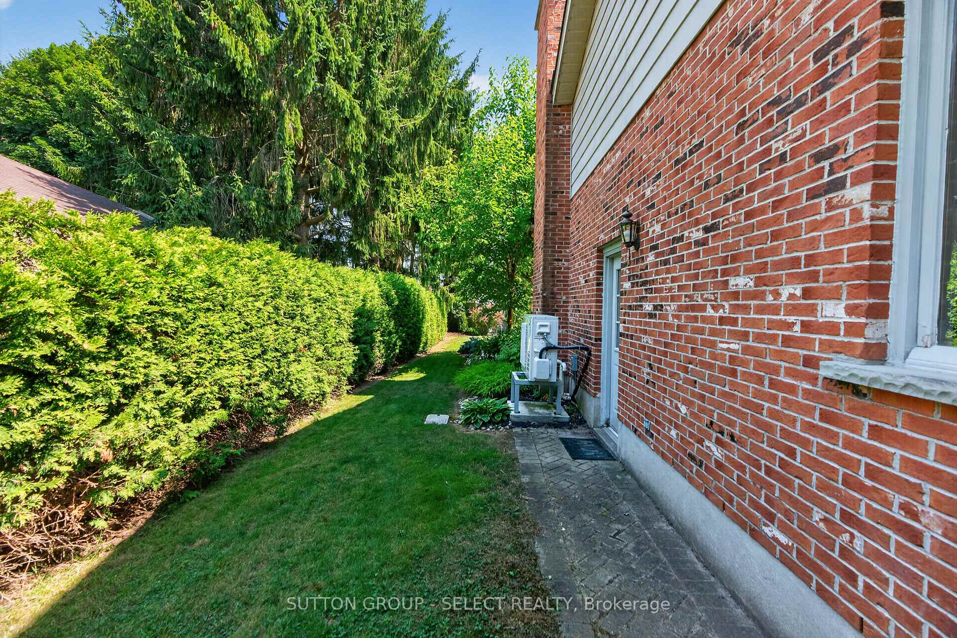 Photo 45 of 470 Scott Street E, Strathroy-Caradoc, SE — HOMEH