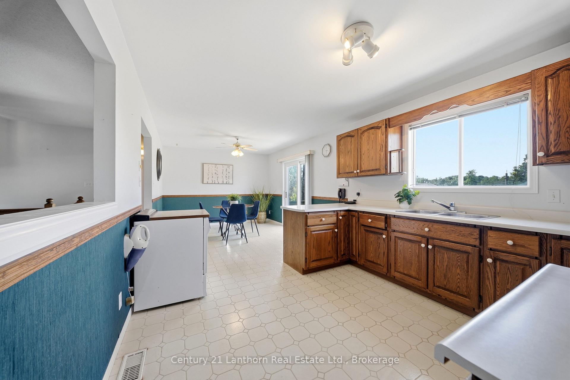 Photo 10 of 1420 County 5 Road, Quinte West, Murray Ward — HOMEH