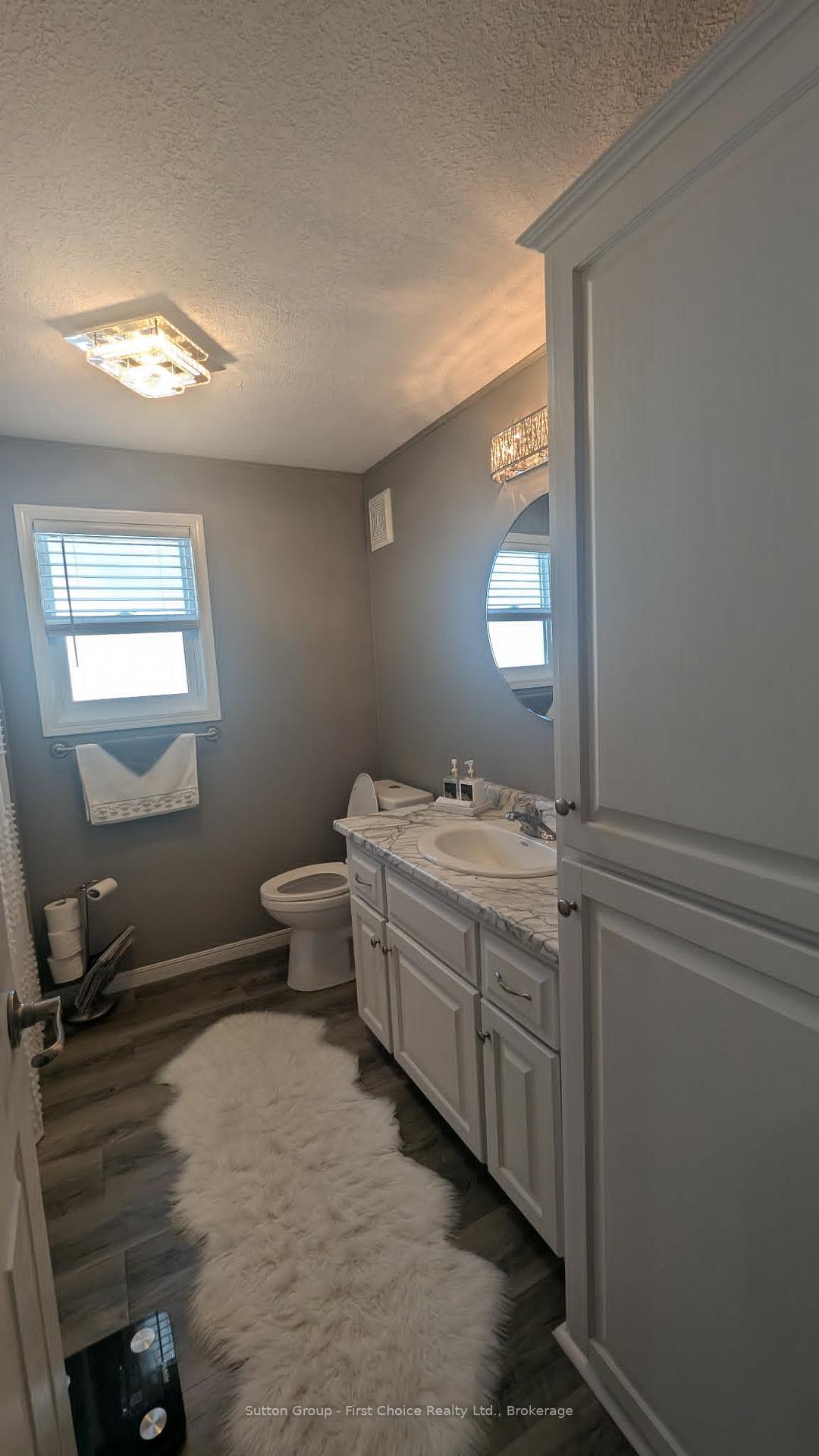 Photo 11 of 14 25 Thames Road, St. Marys — HOMEH